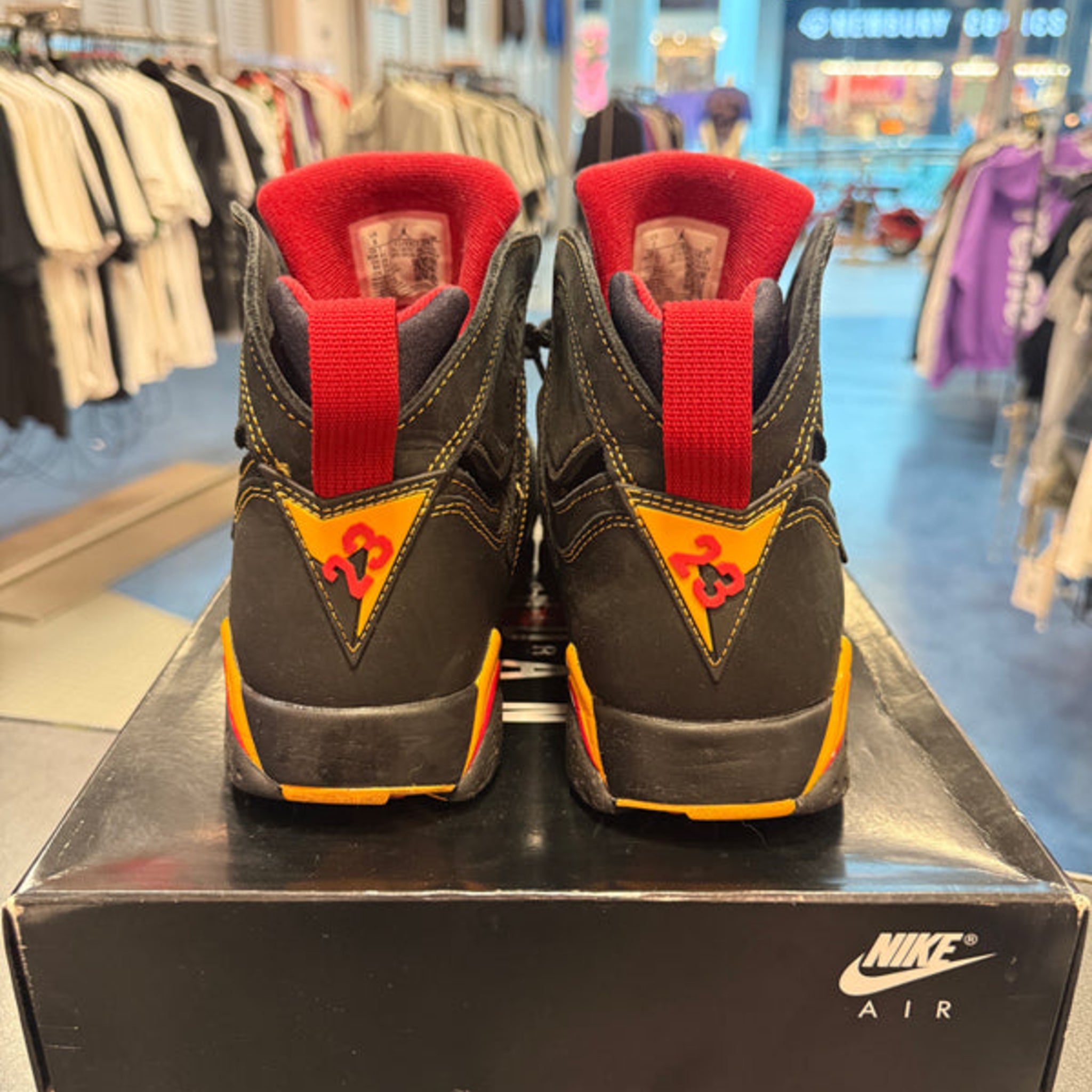 Jordan 7 "Citrus" Size 8 Preowned