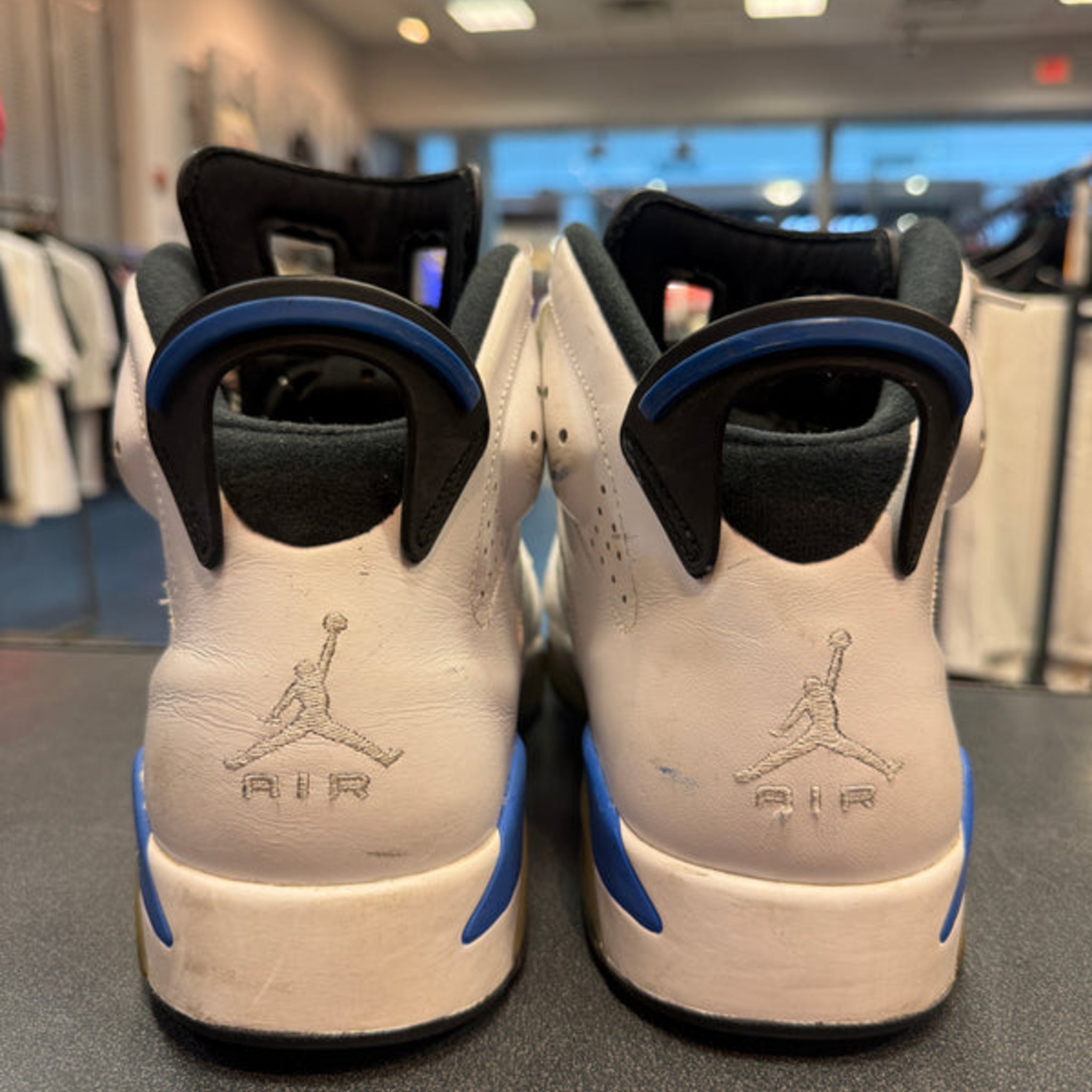 Jordan 6 "Sport Blue" (2014) Size 11 Preowned (NO BOX)
