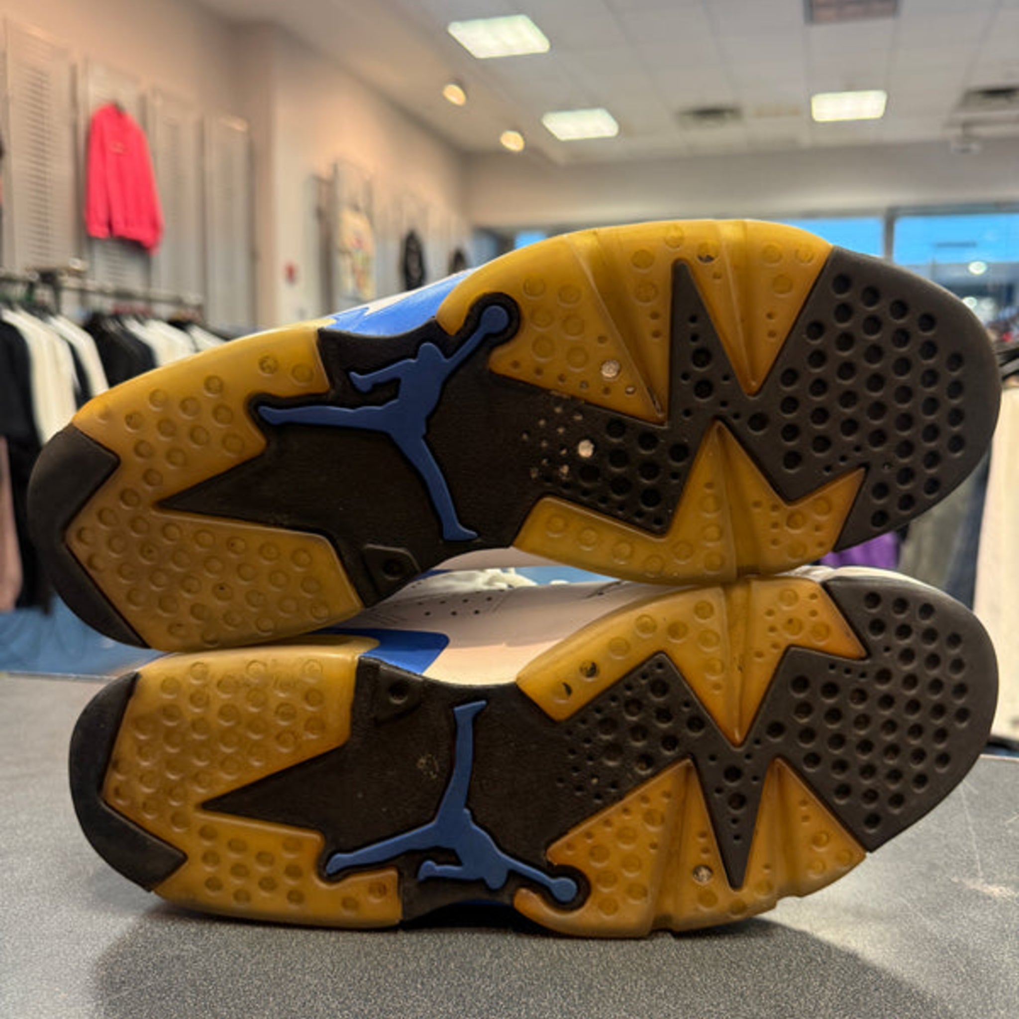 Jordan 6 "Sport Blue" (2014) Size 11 Preowned (NO BOX)