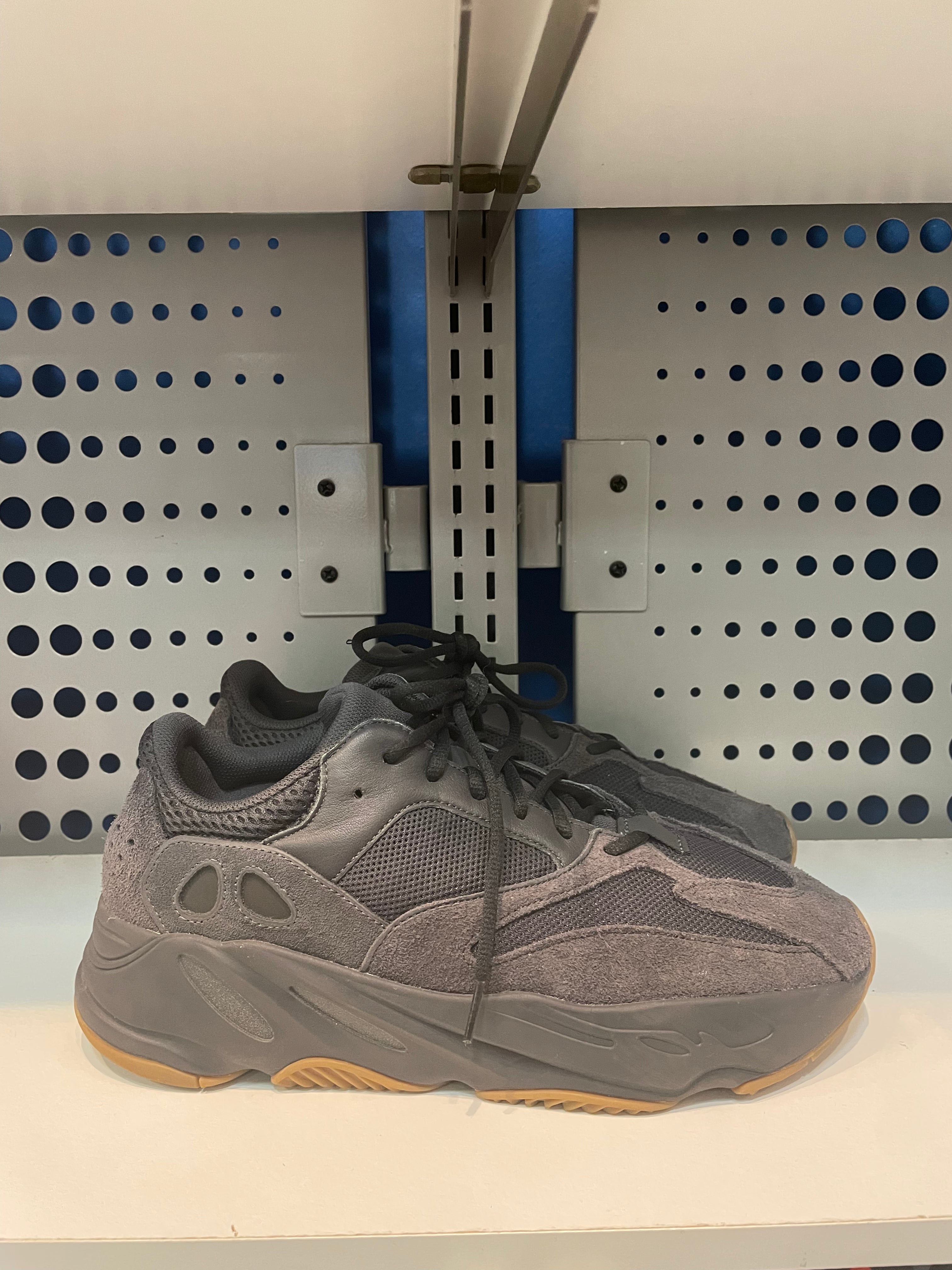 Yeezy 700 "Utility Black" Preowned Size 12