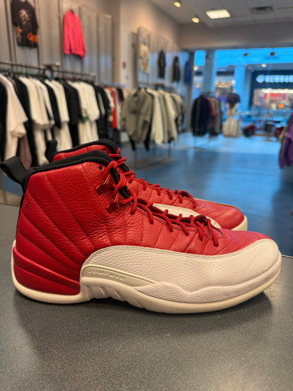 Jordan 12 Retro "Gym Red" (2016) Size 10 Preowned (NO BOX)