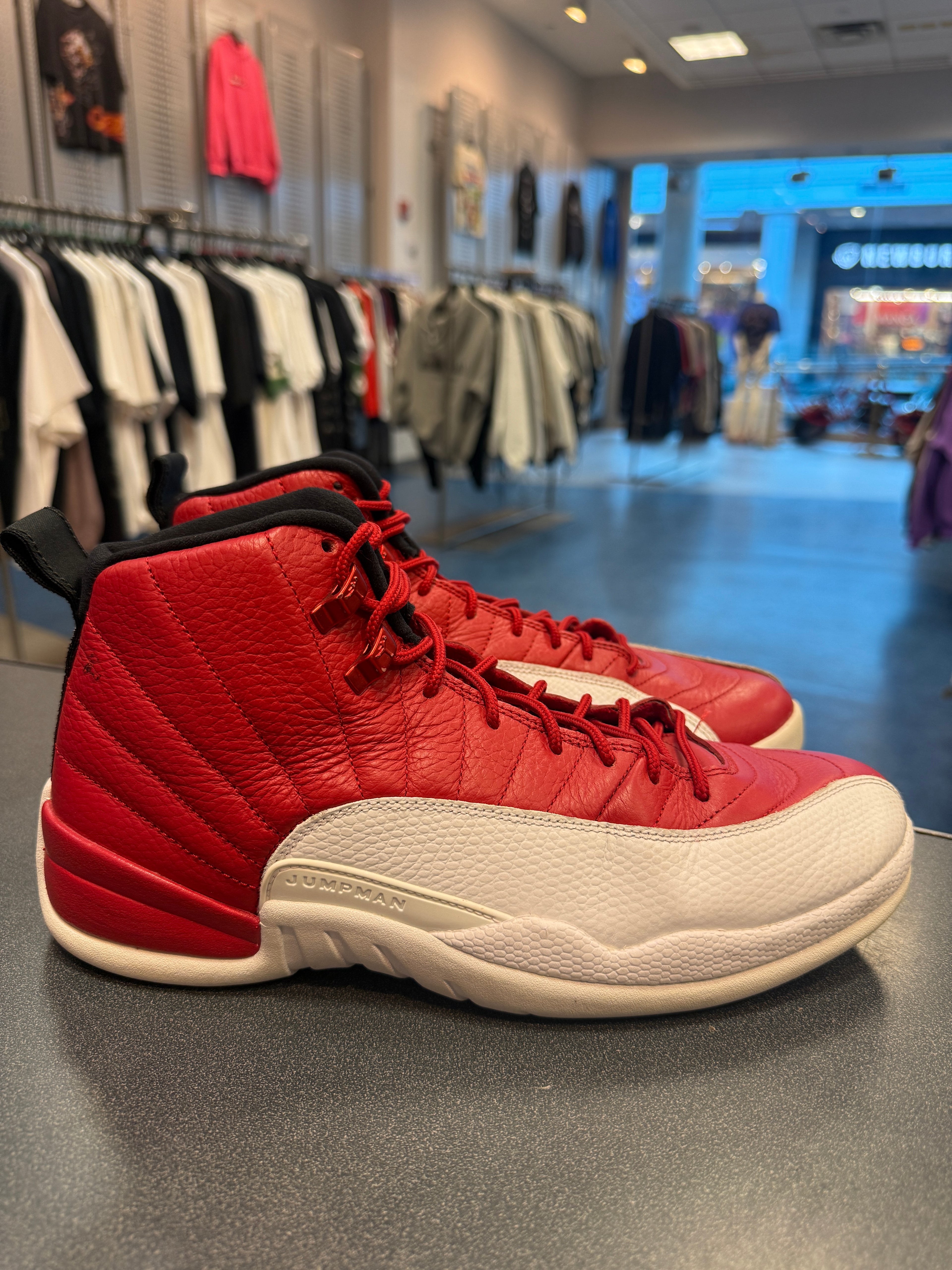 Jordan 12 Retro "Gym Red" (2016) Size 10 Preowned (NO BOX)