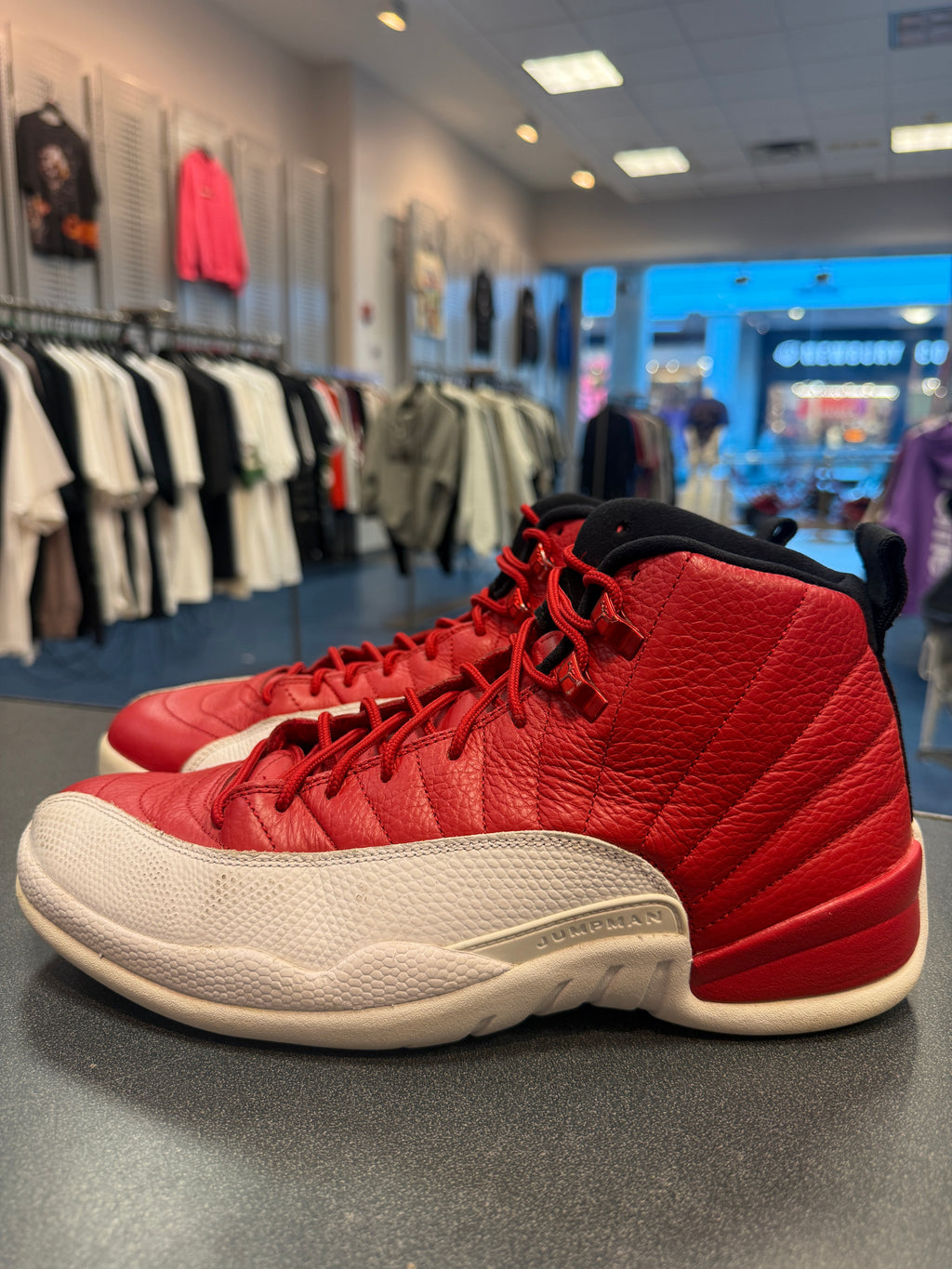 Jordan 12 Retro "Gym Red" (2016) Size 10 Preowned (NO BOX)