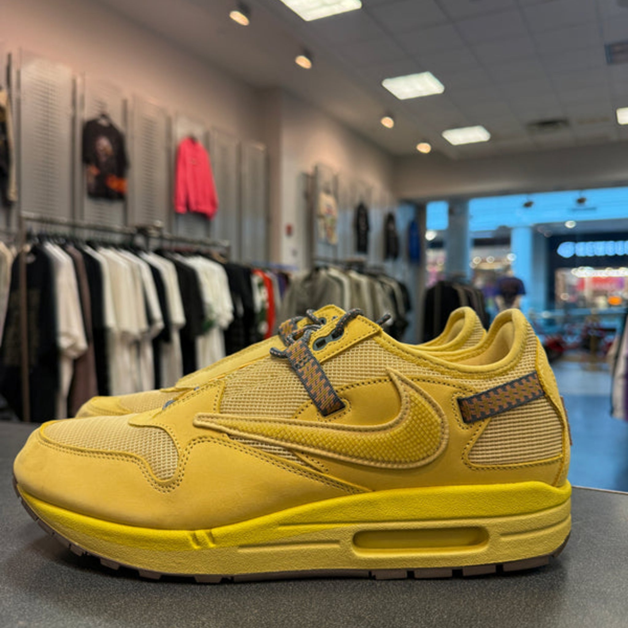 Nike Air Max 1 Travis Scott Cactus Jack Saturn Gold Size 12 Preowned (NO BOX)