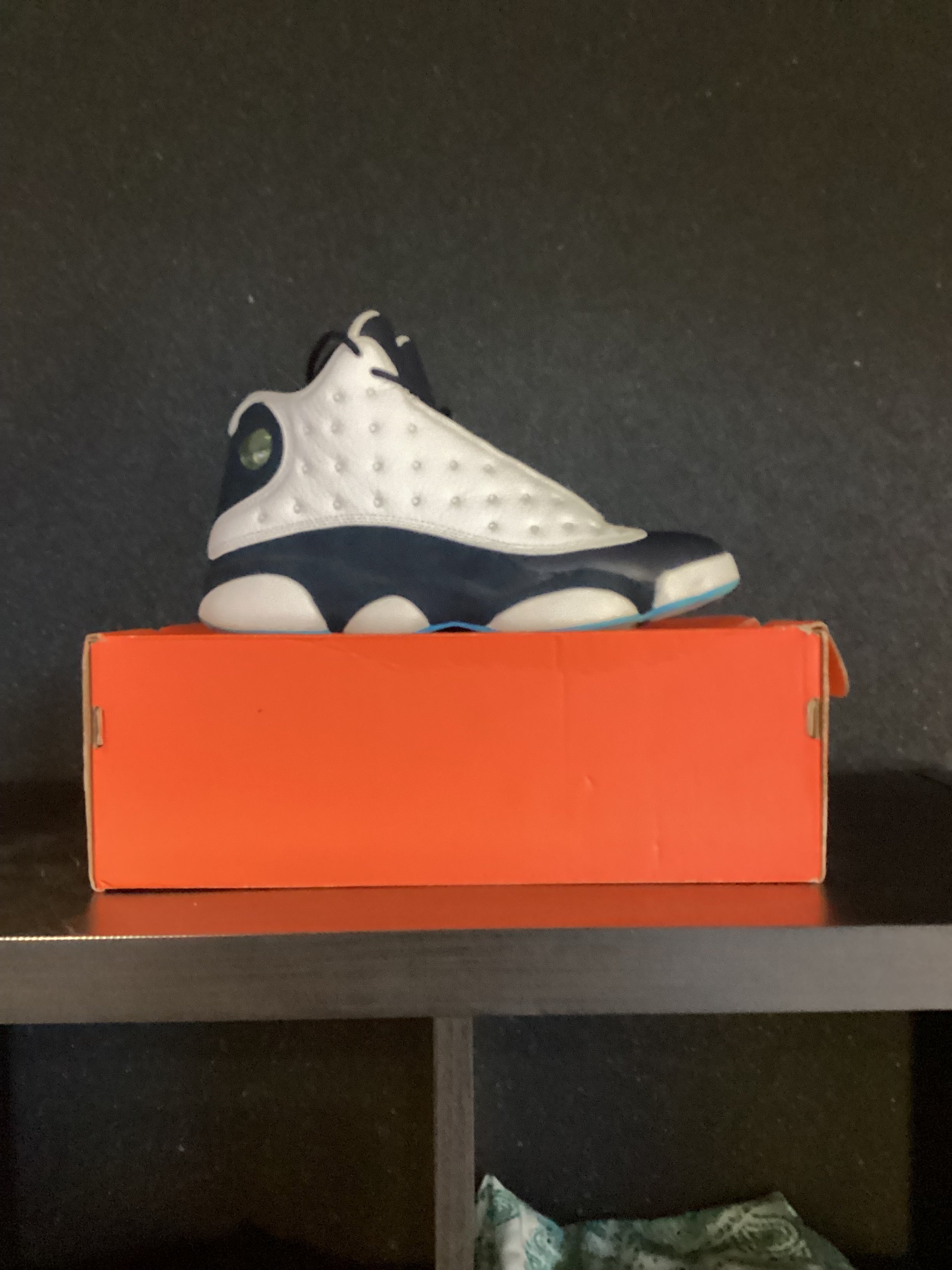 Jordan 13  Retro Obsidian Powder Blue White Size 9.5 Preowned
