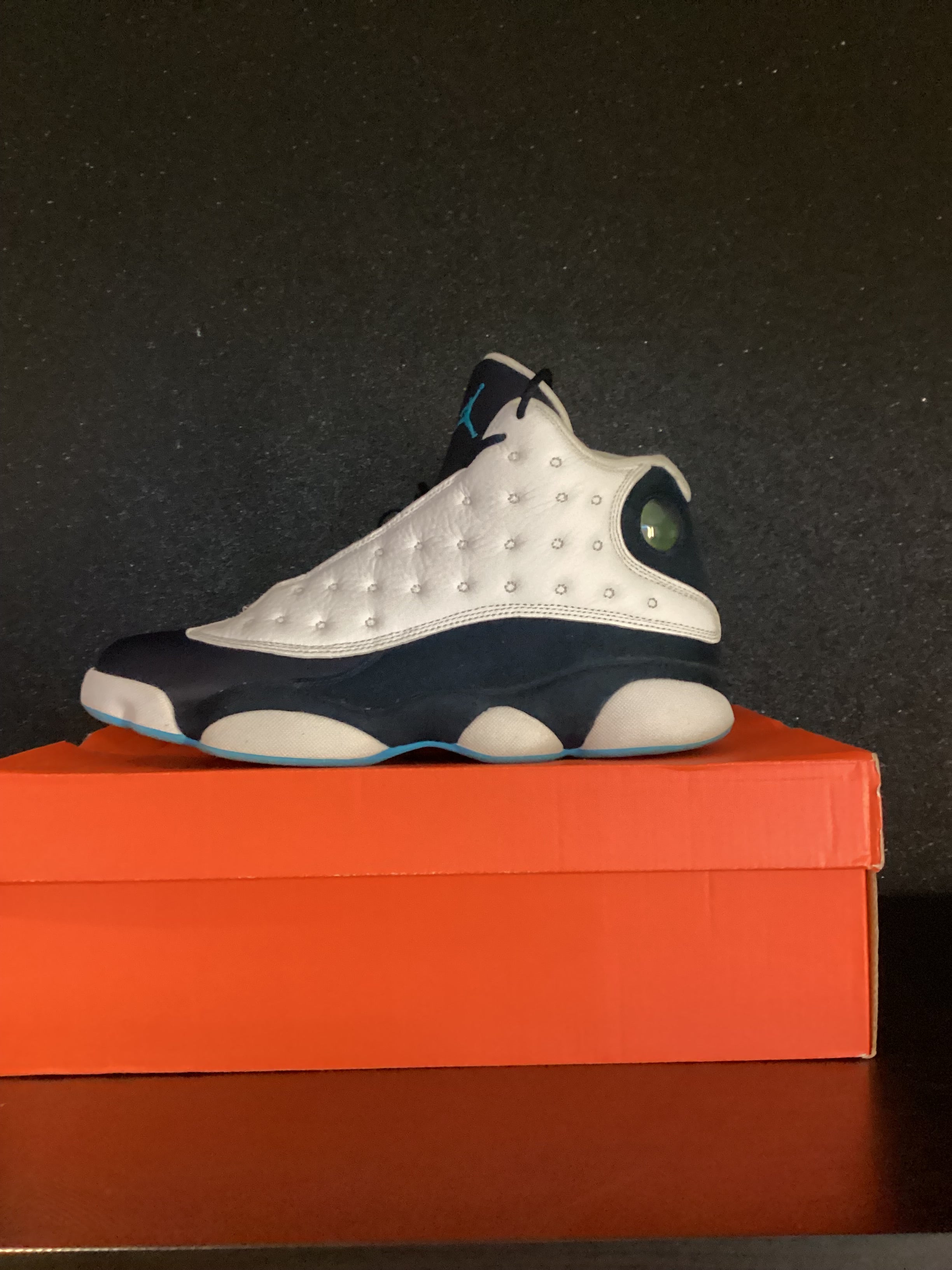 Jordan 13  Retro Obsidian Powder Blue White Size 9.5 Preowned