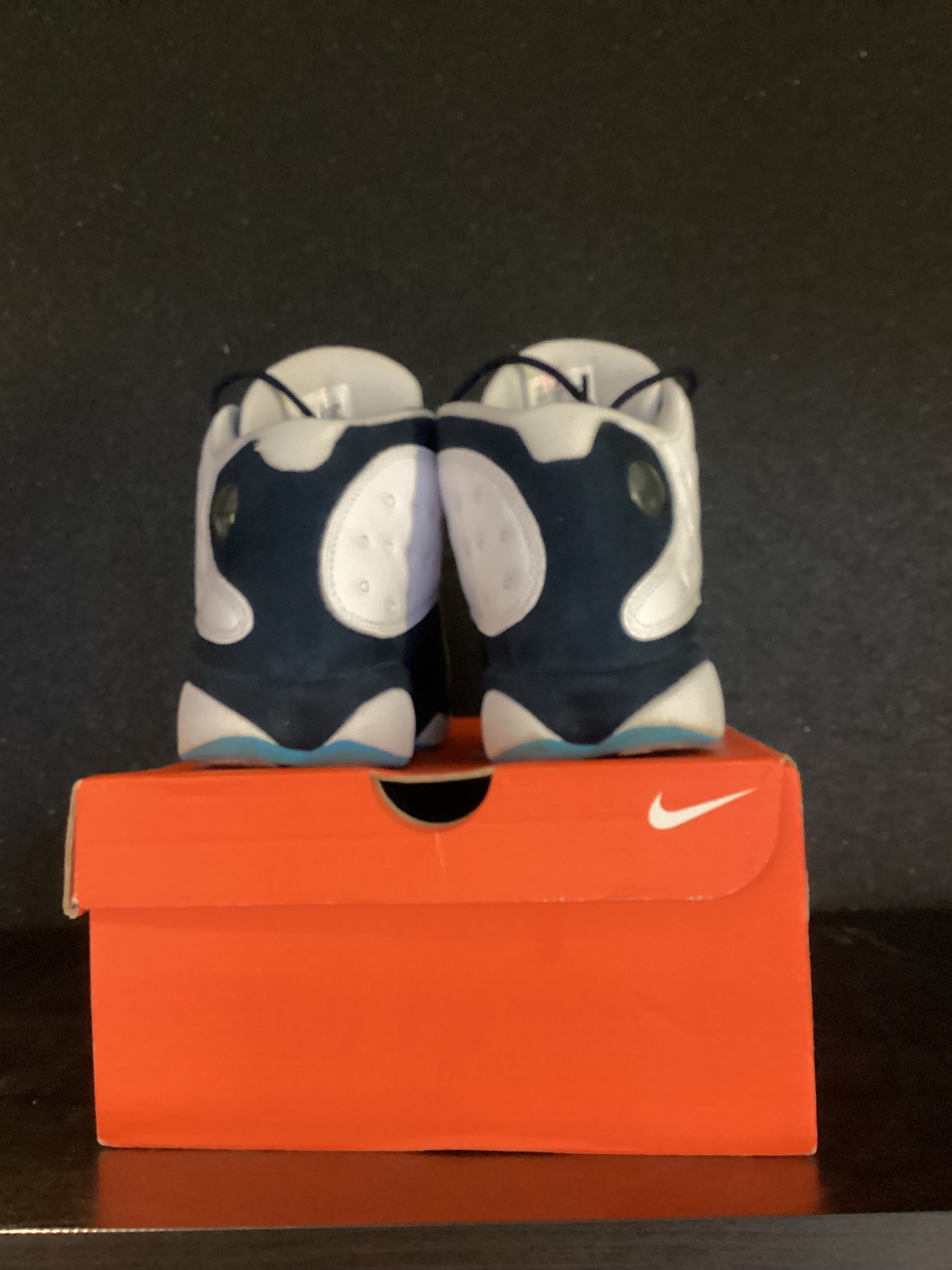 Jordan 13  Retro Obsidian Powder Blue White Size 9.5 Preowned