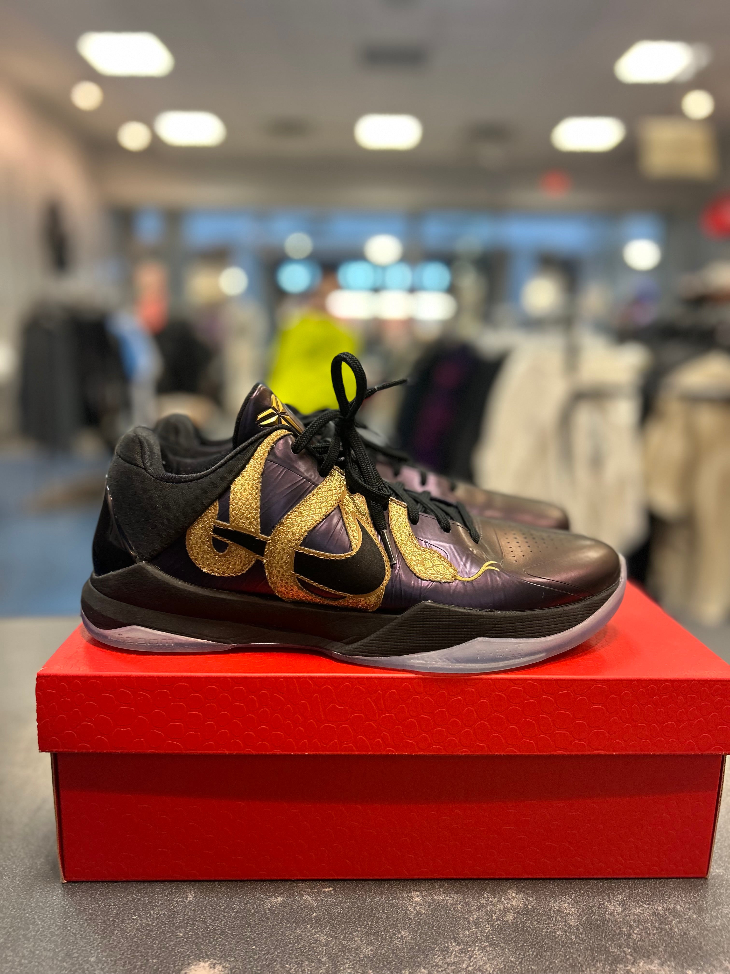 Nike Kobe 5 Protro "Year of the Mamba Eggplant" Size 11 Preowned