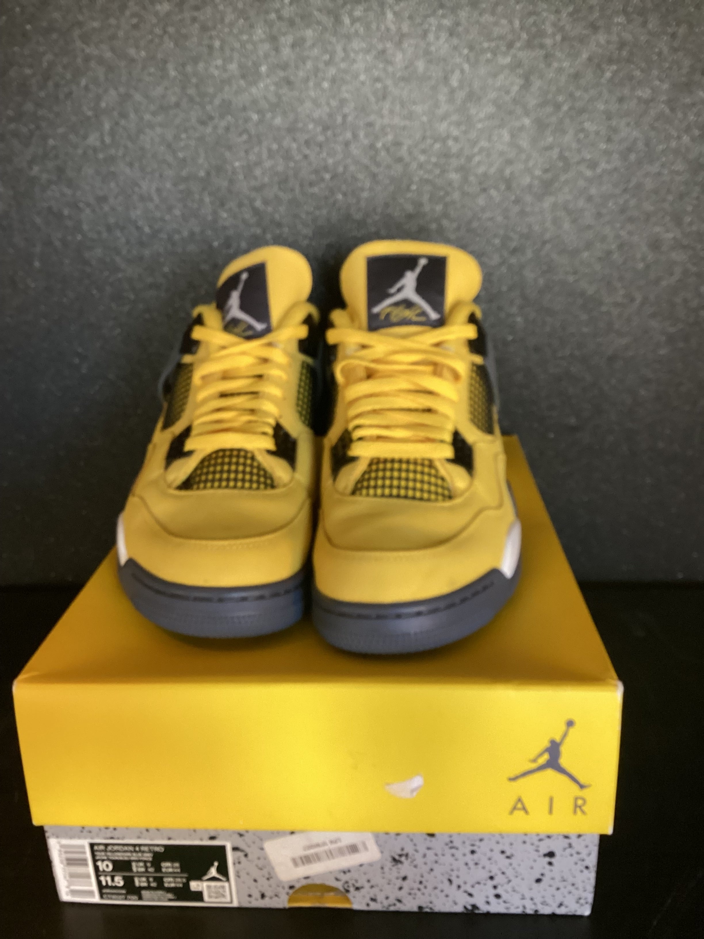 Jordan 4 Lightning Size 10 Preowned
