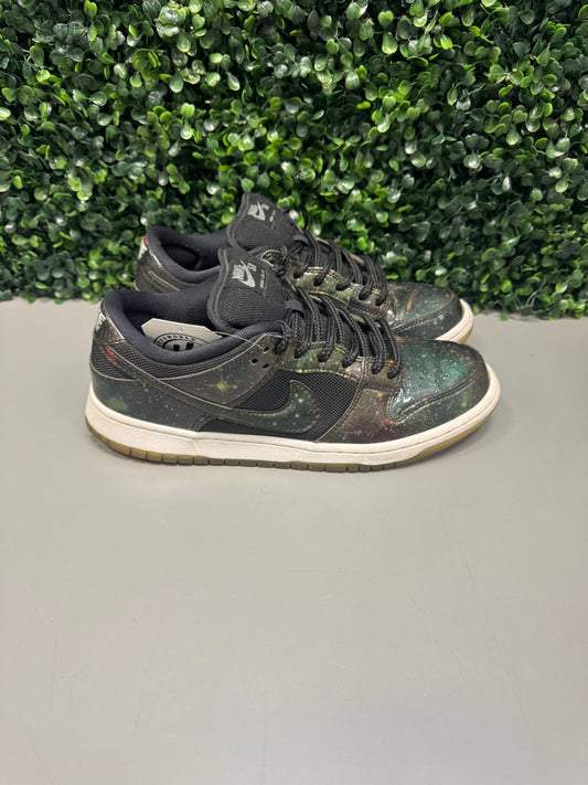 Dunk Low SB "Intergalactic Galaxy" Size 9 Preowned