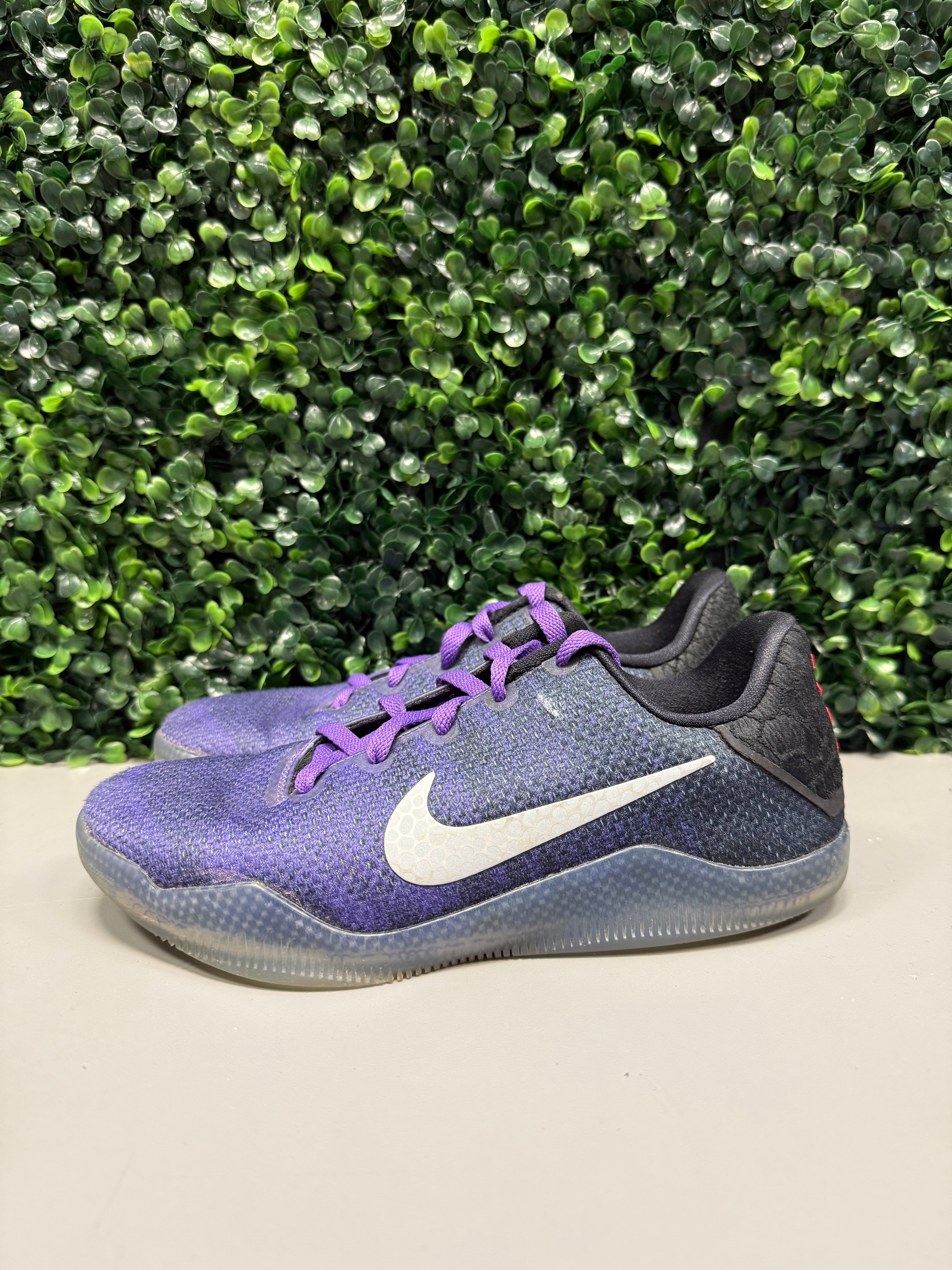 Nike Kobe 11 "Eulogy" Size 4.5Y Preowned