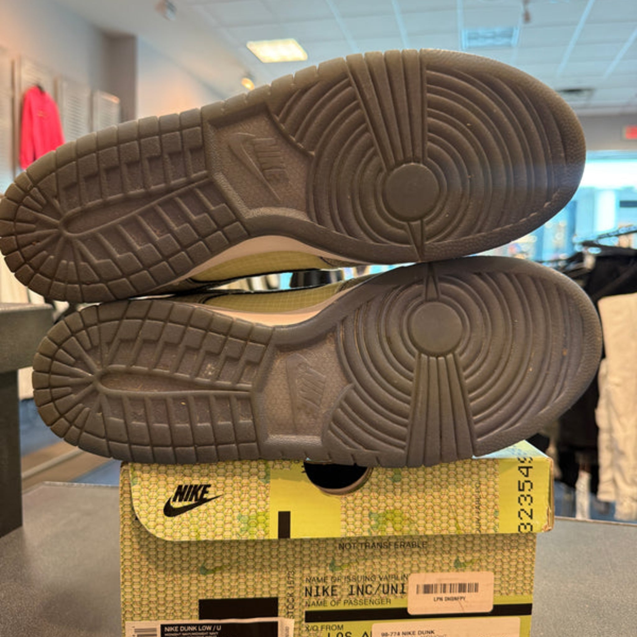 Nike Dunk Low Union "Passport Pack Pistachio" Size 13 Preowned