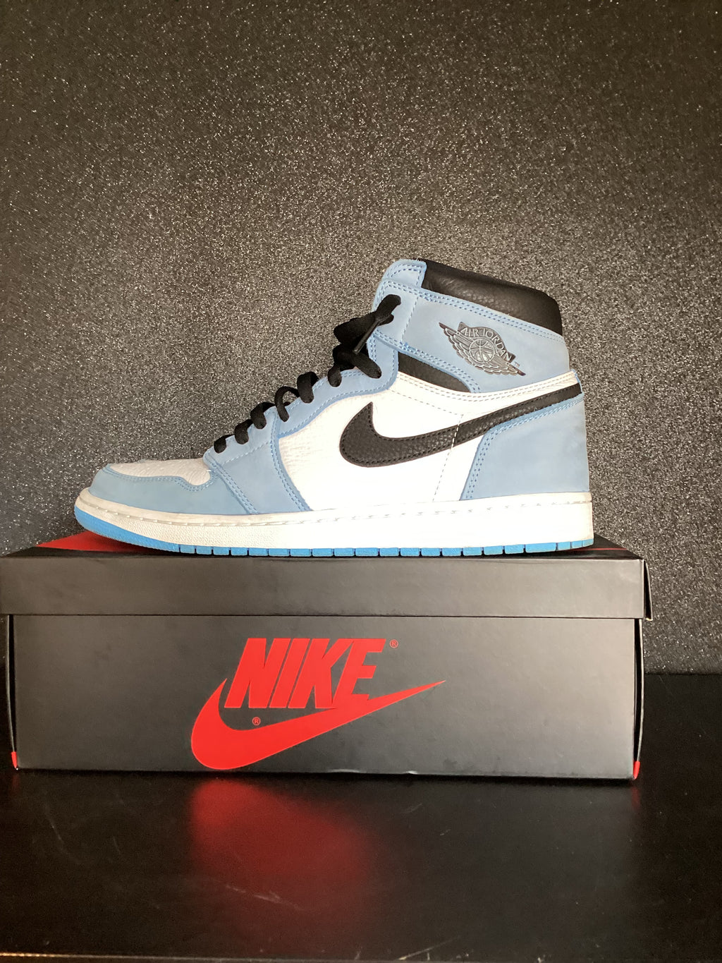 Jordan 1  Retro University Size 12 Preowned
