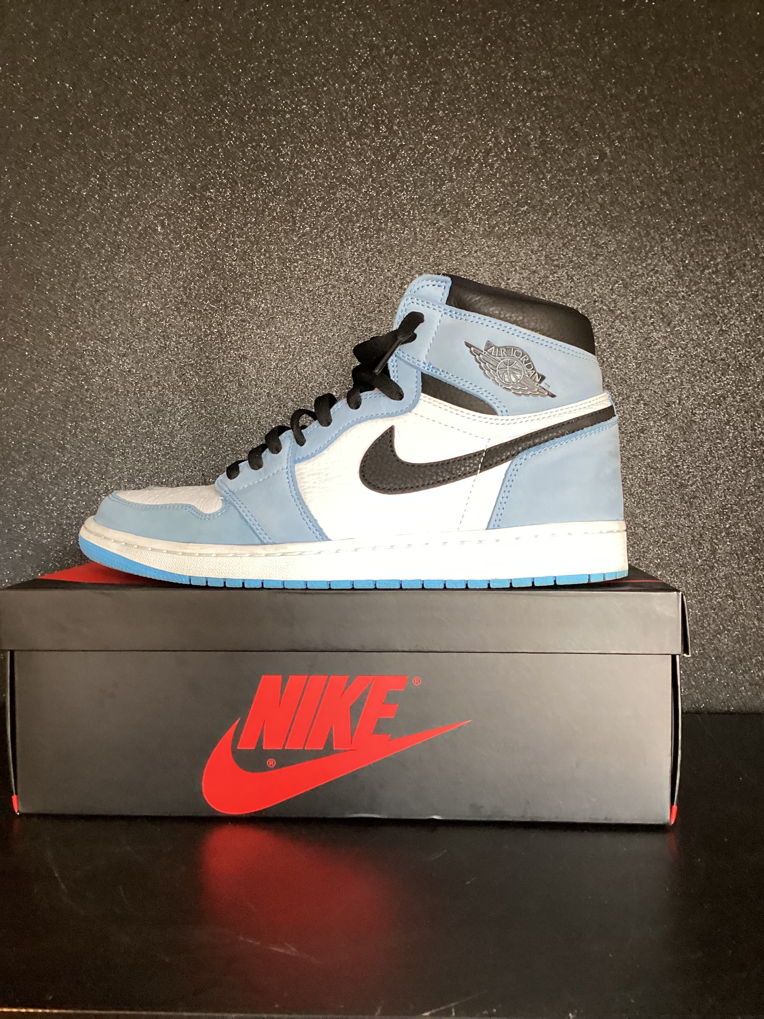 Jordan 1  Retro University Size 12 Preowned