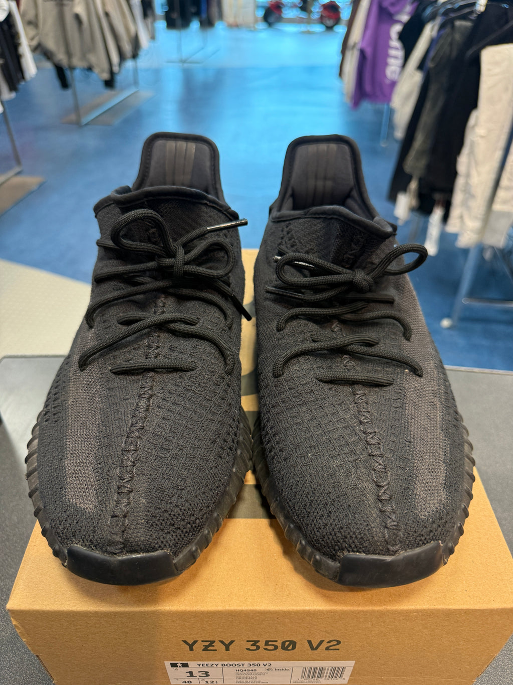 Yeezy Boost 350 "Onyx" Size 13 Preowned
