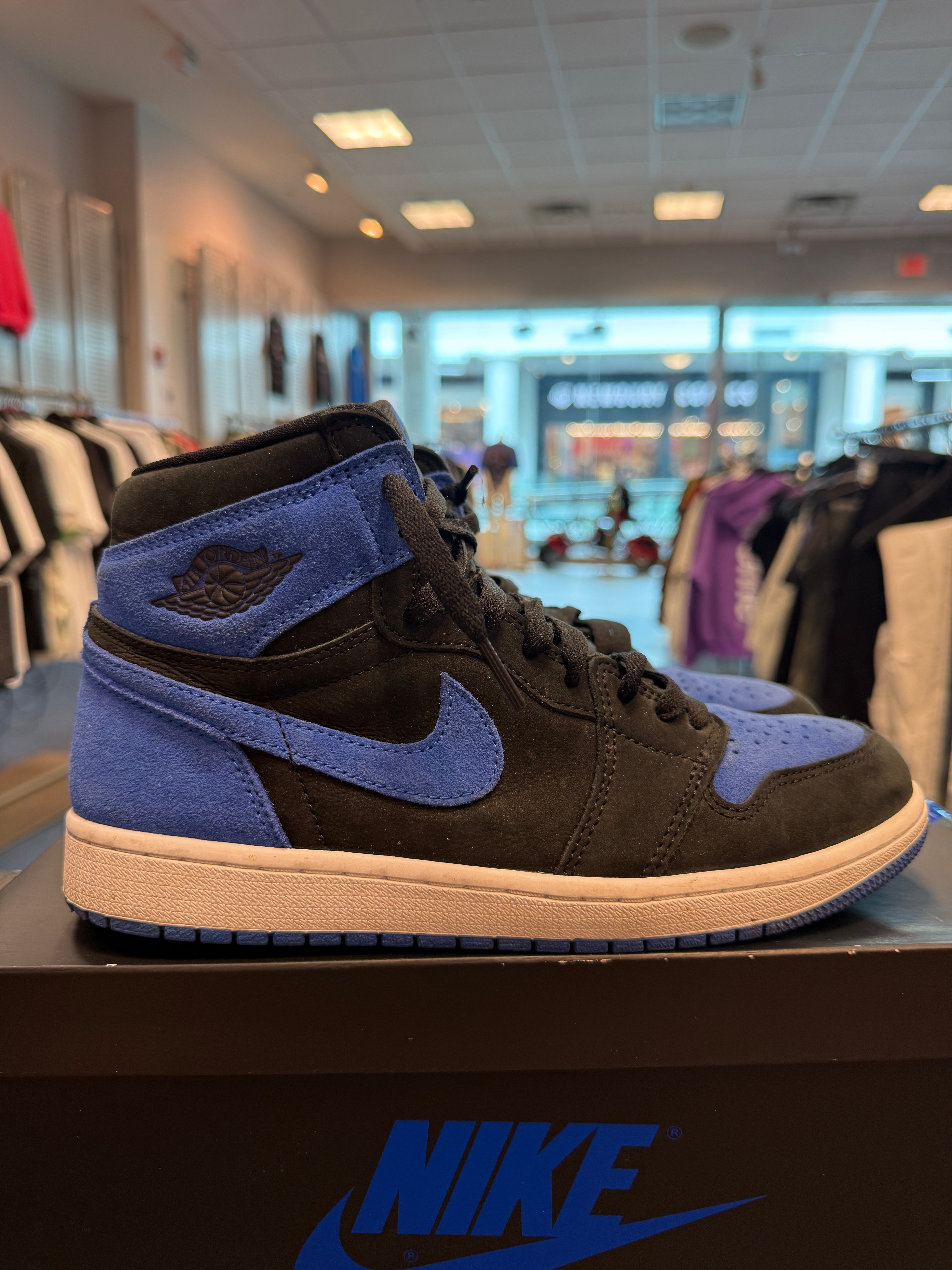 Jordan 1 Retro High OG "Royal Reimagined" Size 8.5 Preowned