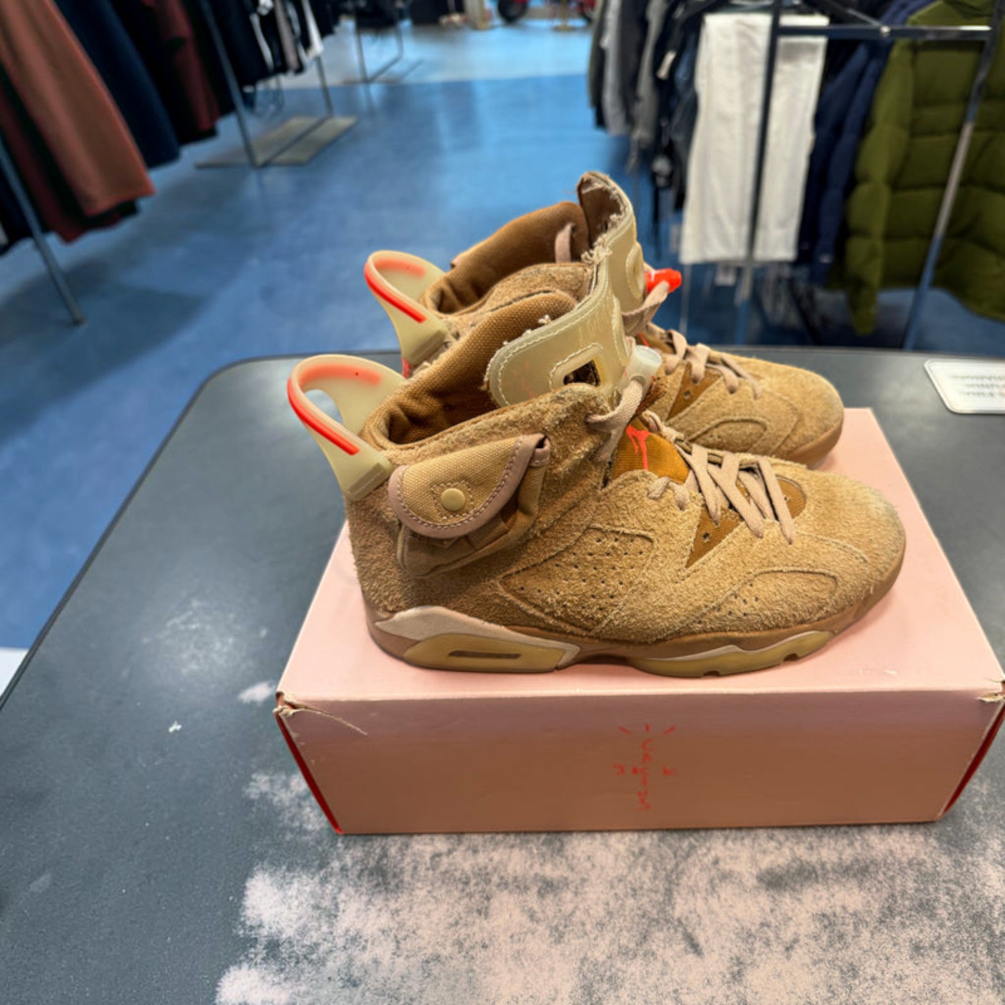 Travis Scott x Air Jordan 6 Retro 'British Khaki Size 6.5M Preowned