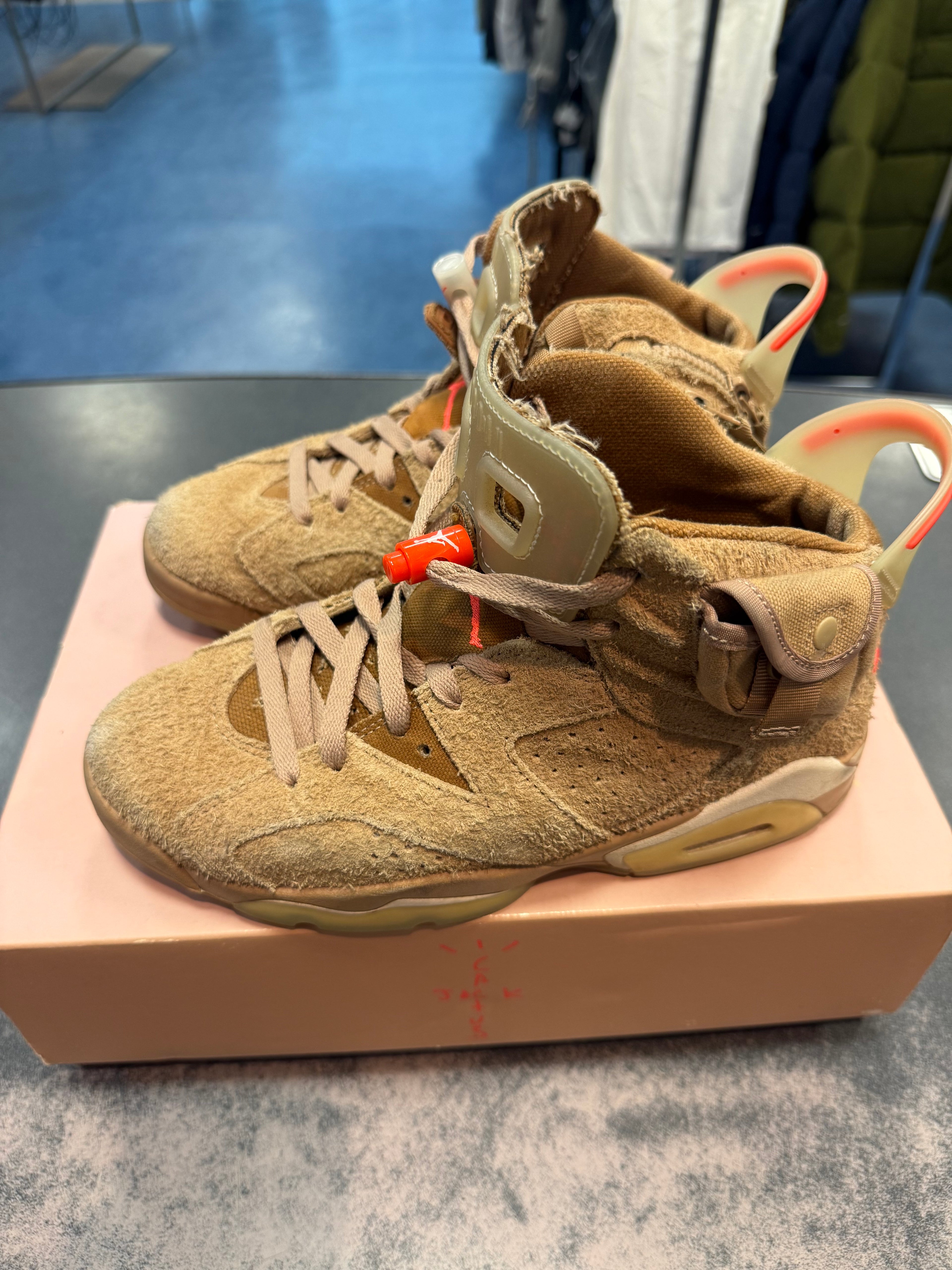 Travis Scott x Air Jordan 6 Retro 'British Khaki Size 6.5M Preowned