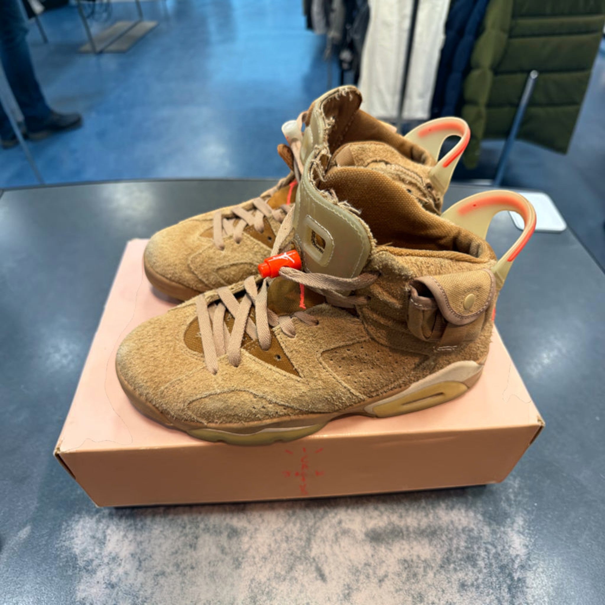 Travis Scott x Air Jordan 6 Retro 'British Khaki Size 6.5M Preowned