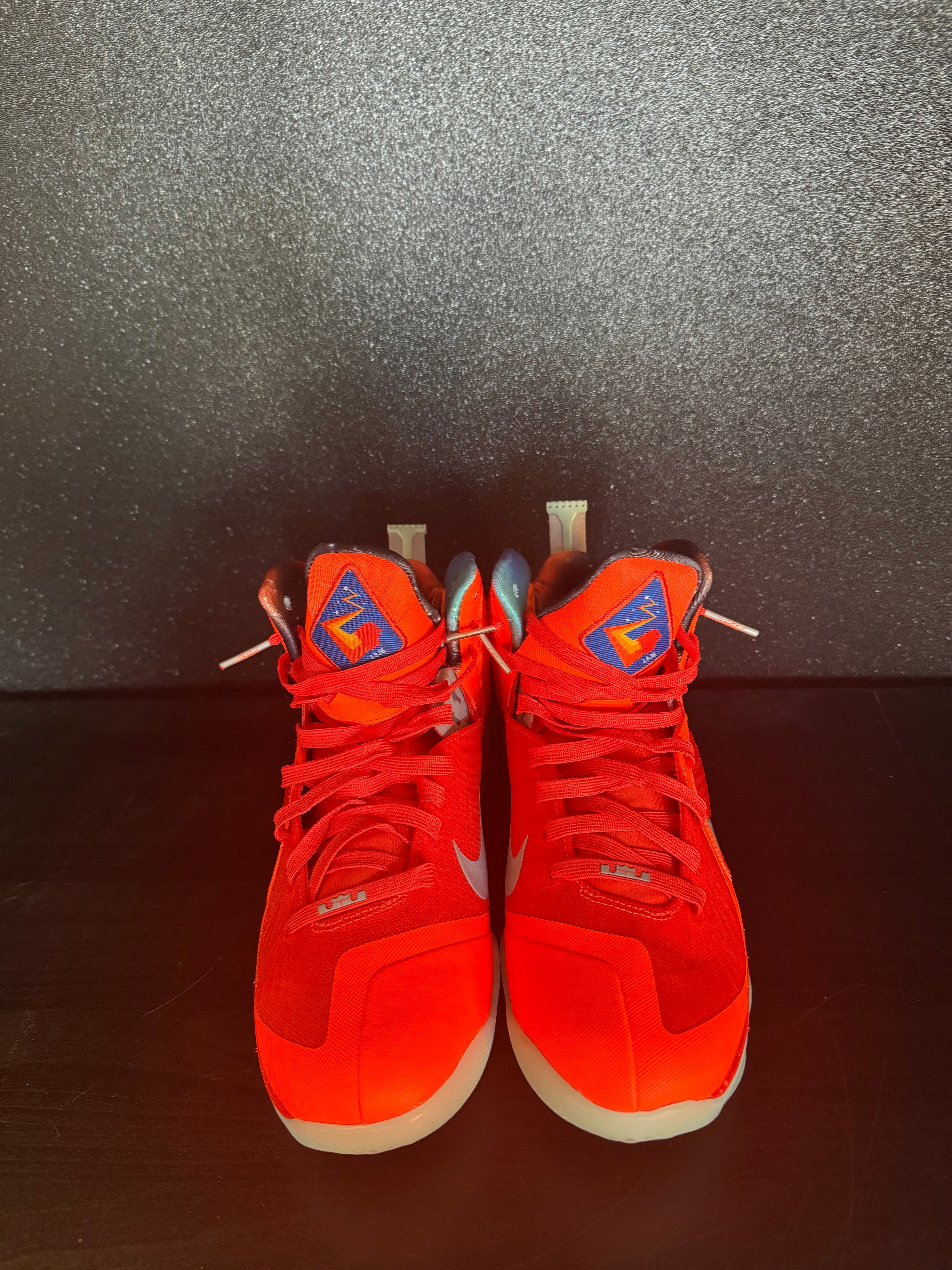 Lebron 9 'Big Bang' Size 9 Preowned no box
