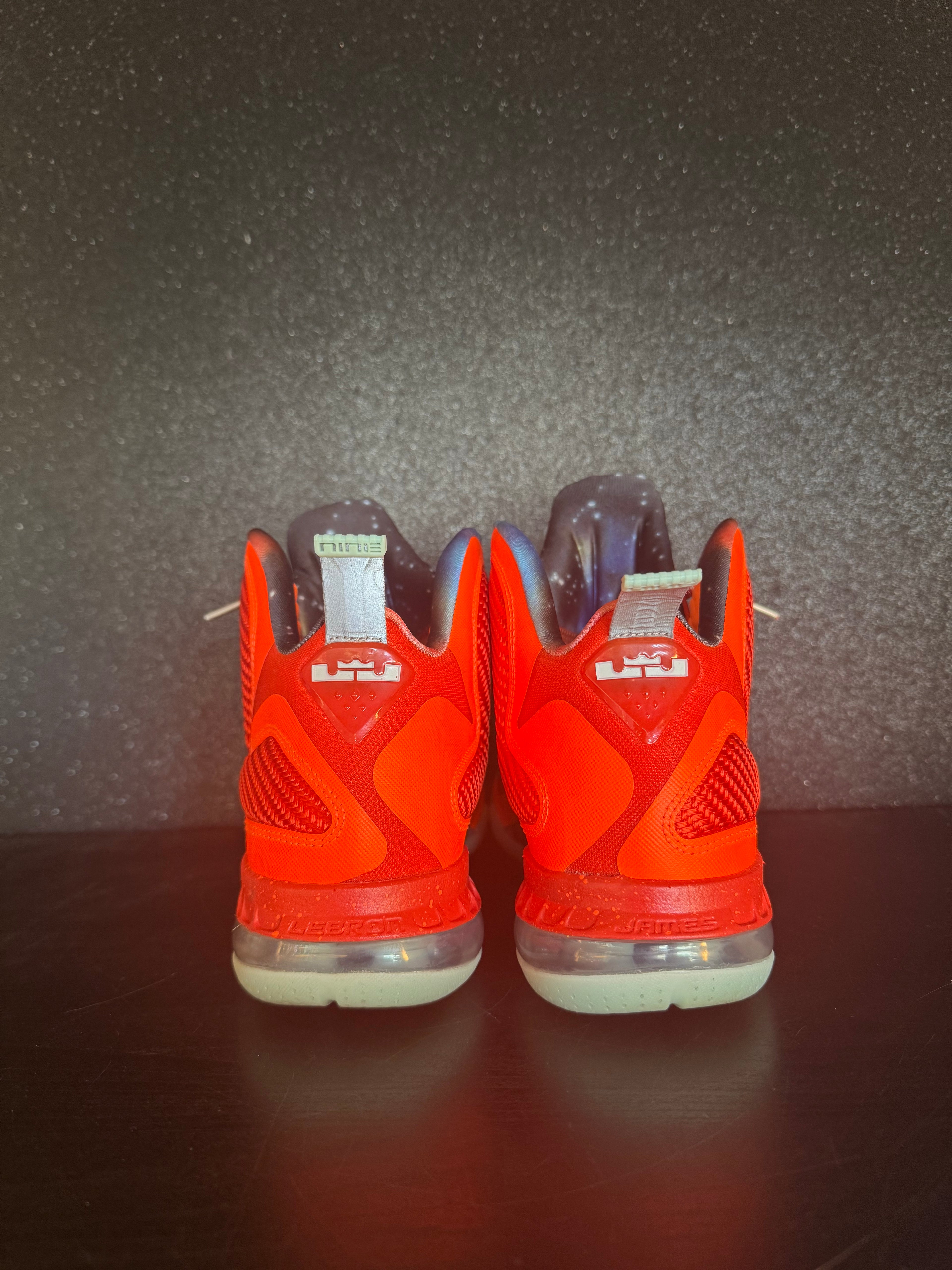 Lebron 9 'Big Bang' Size 9 Preowned no box