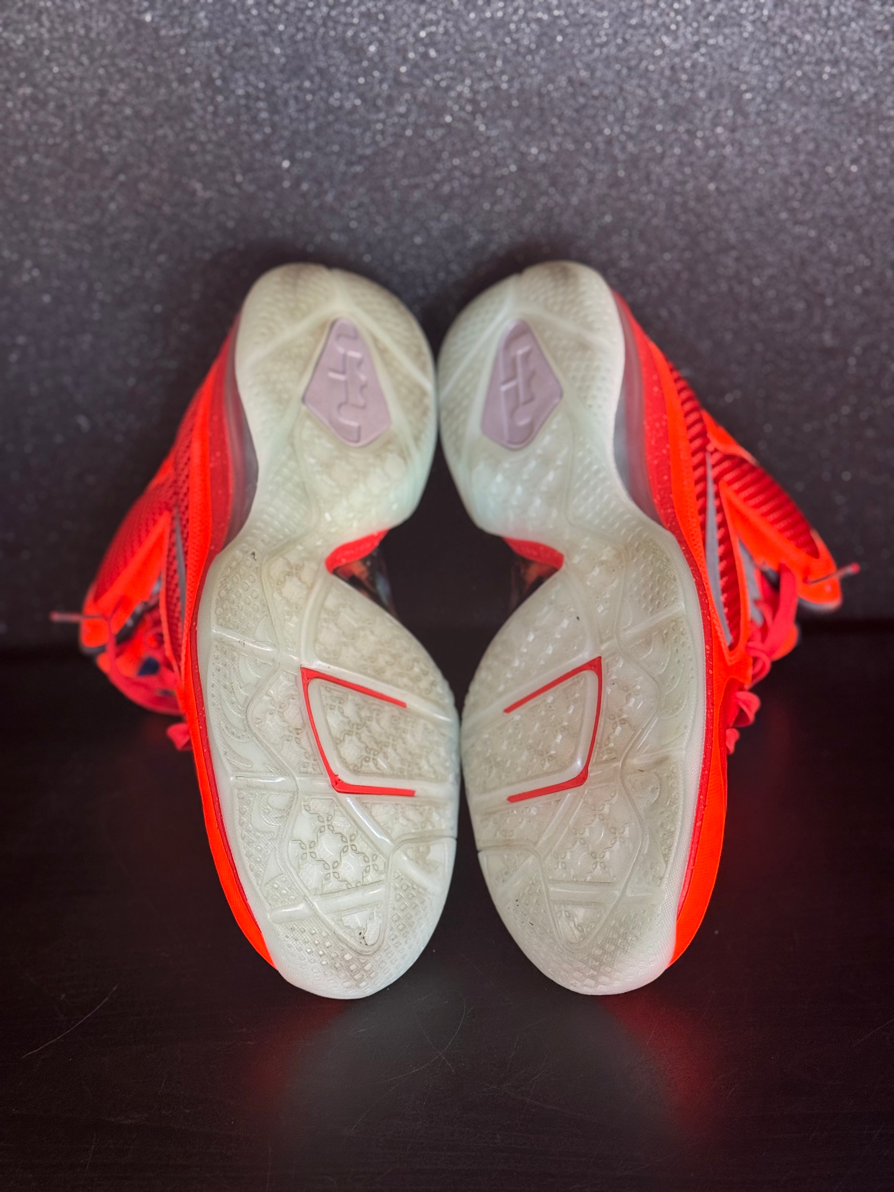 Lebron 9 'Big Bang' Size 9 Preowned no box