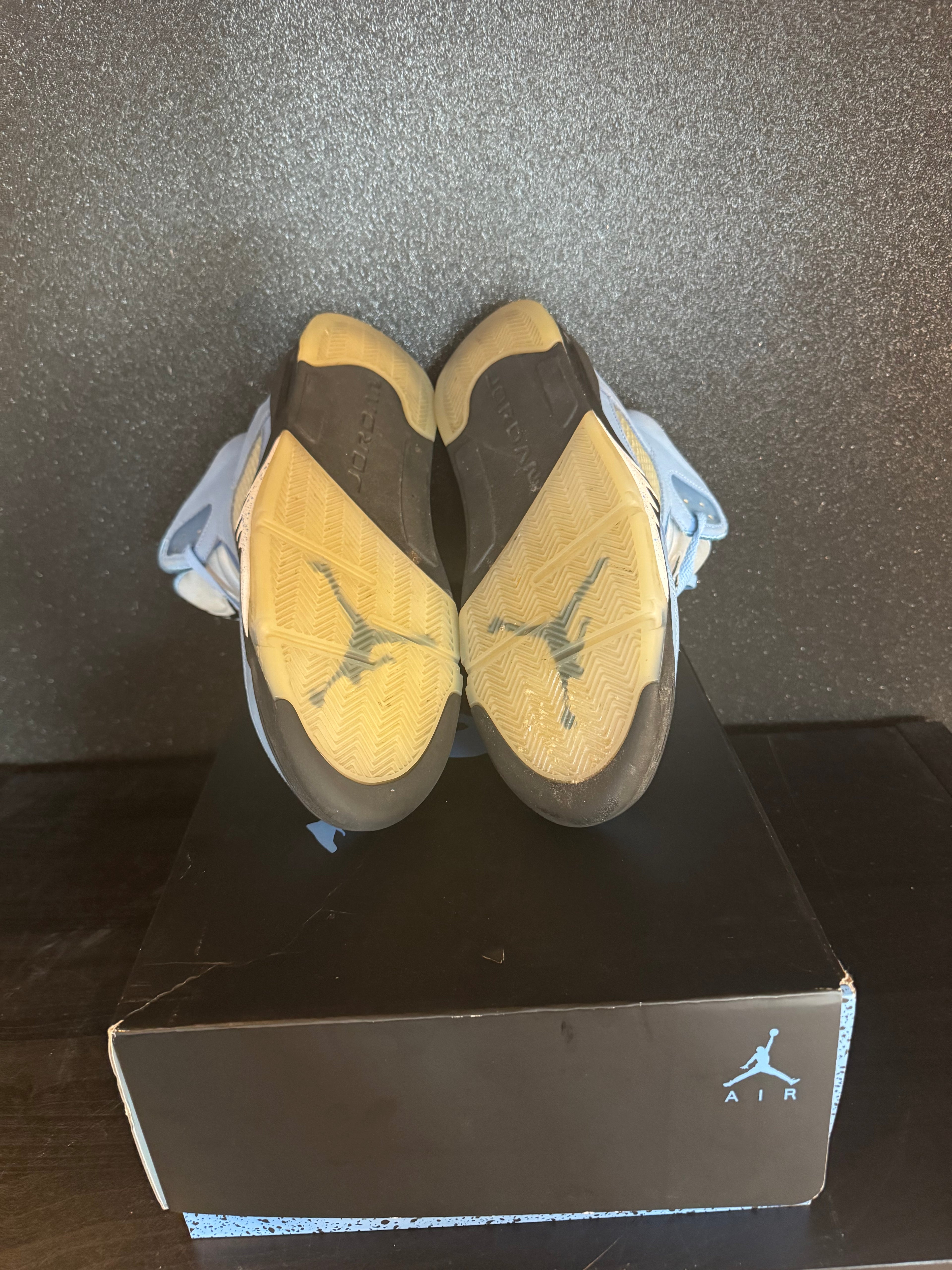 Jordan 5 'UNC' Size 12 Preowned with box