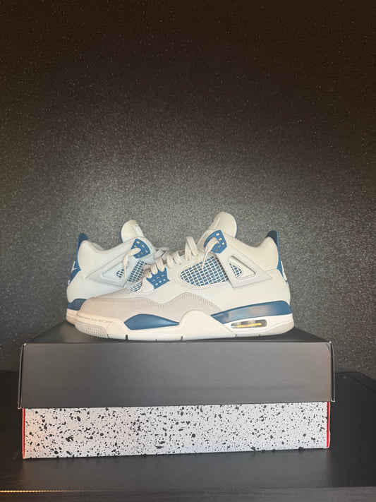 Jordan 4 'Military Blue 2024' Size 10 Preowned with box