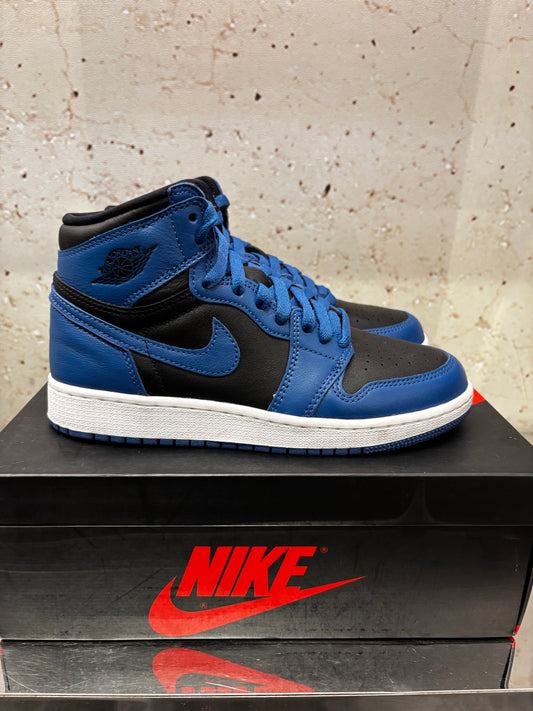 Jordan 1 High "Marina" Size 5.5Y Preowned
