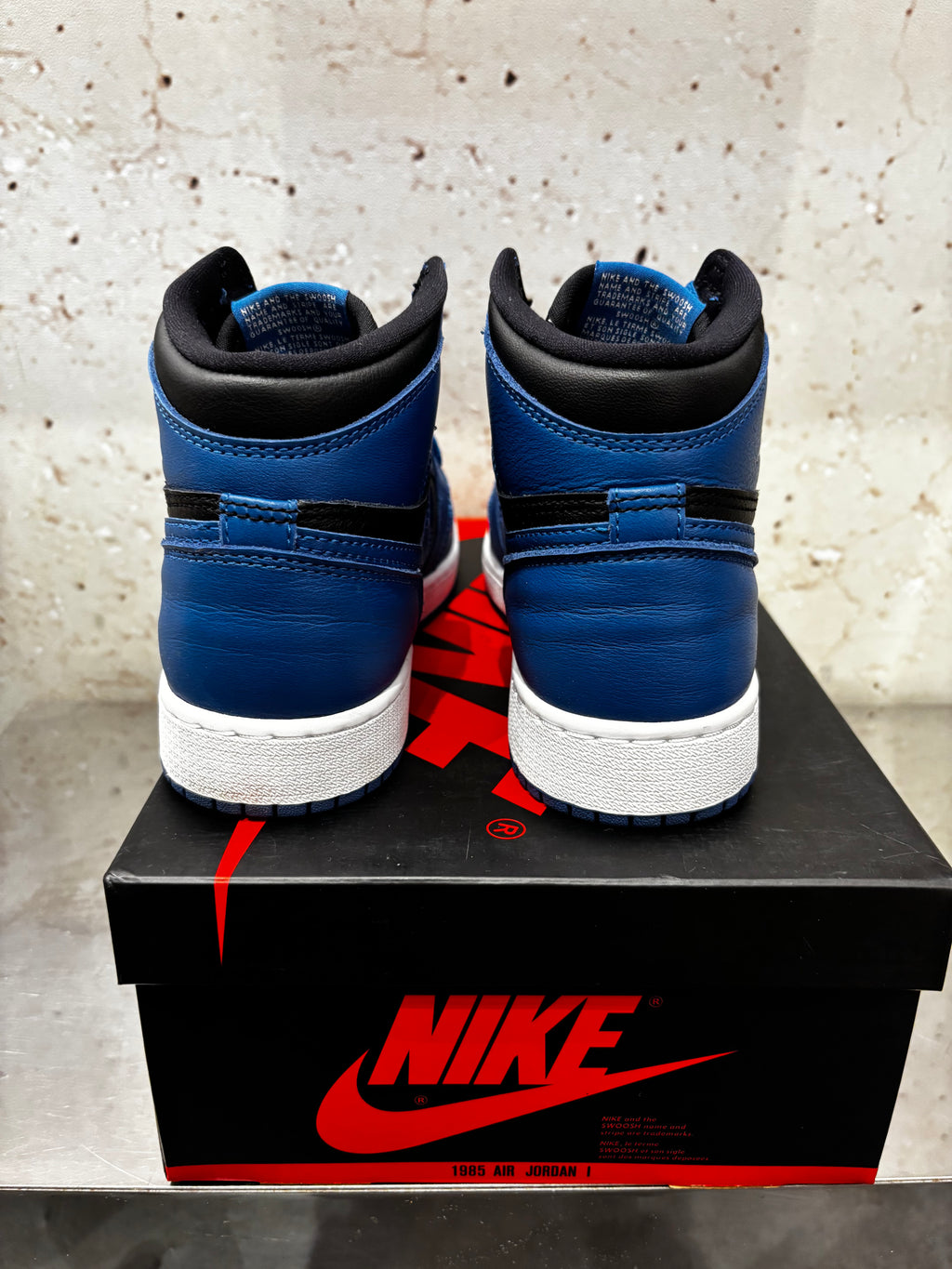 Jordan 1 High "Marina" Size 5.5Y Preowned