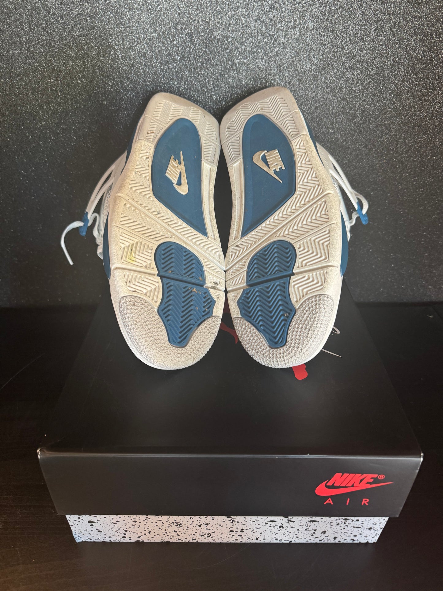 Jordan 4 'Military Blue 2024' Size 10 Preowned with box