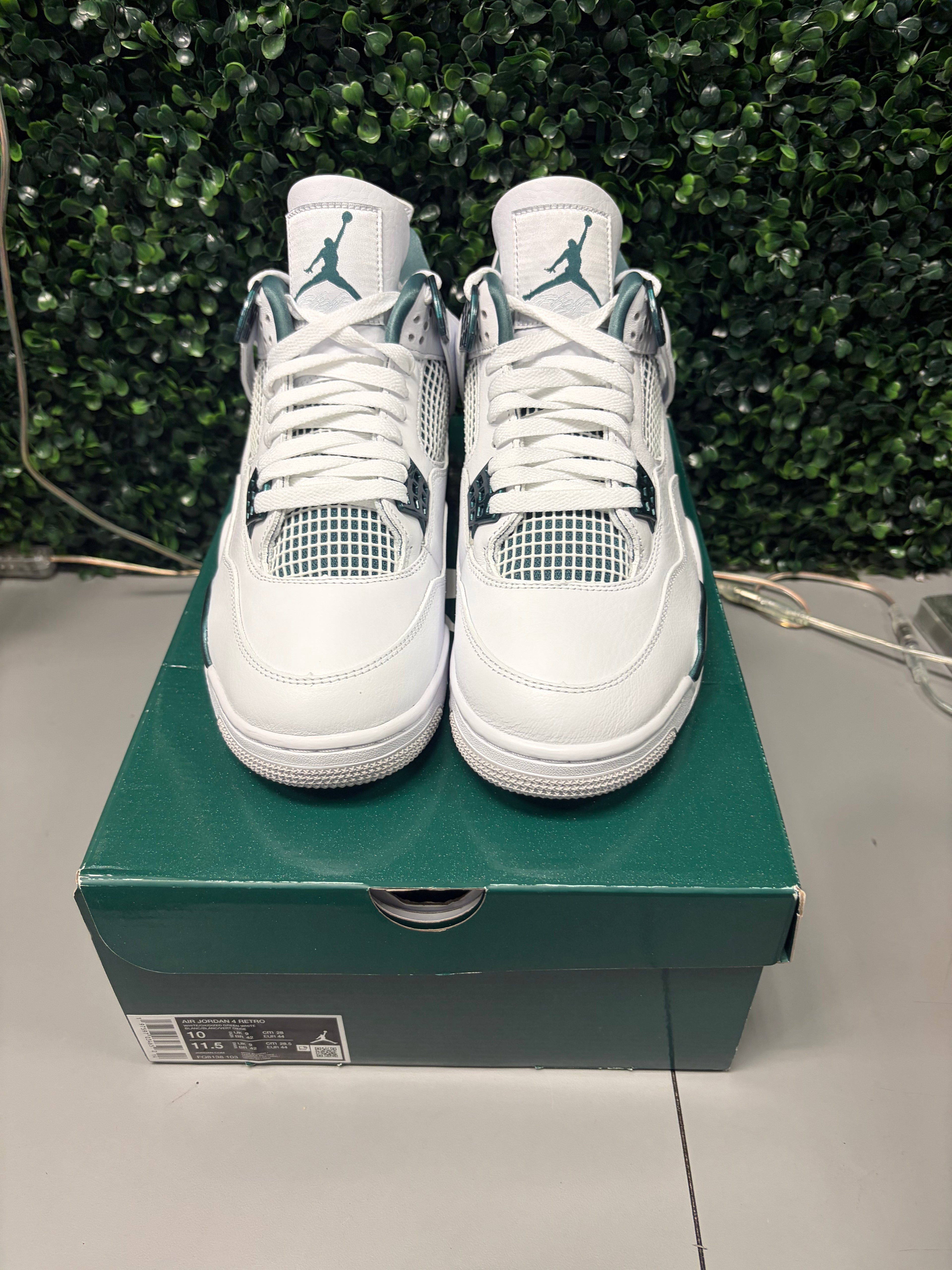 Jordan 4 Retro "Oxidized Green" Size 10 Preowned