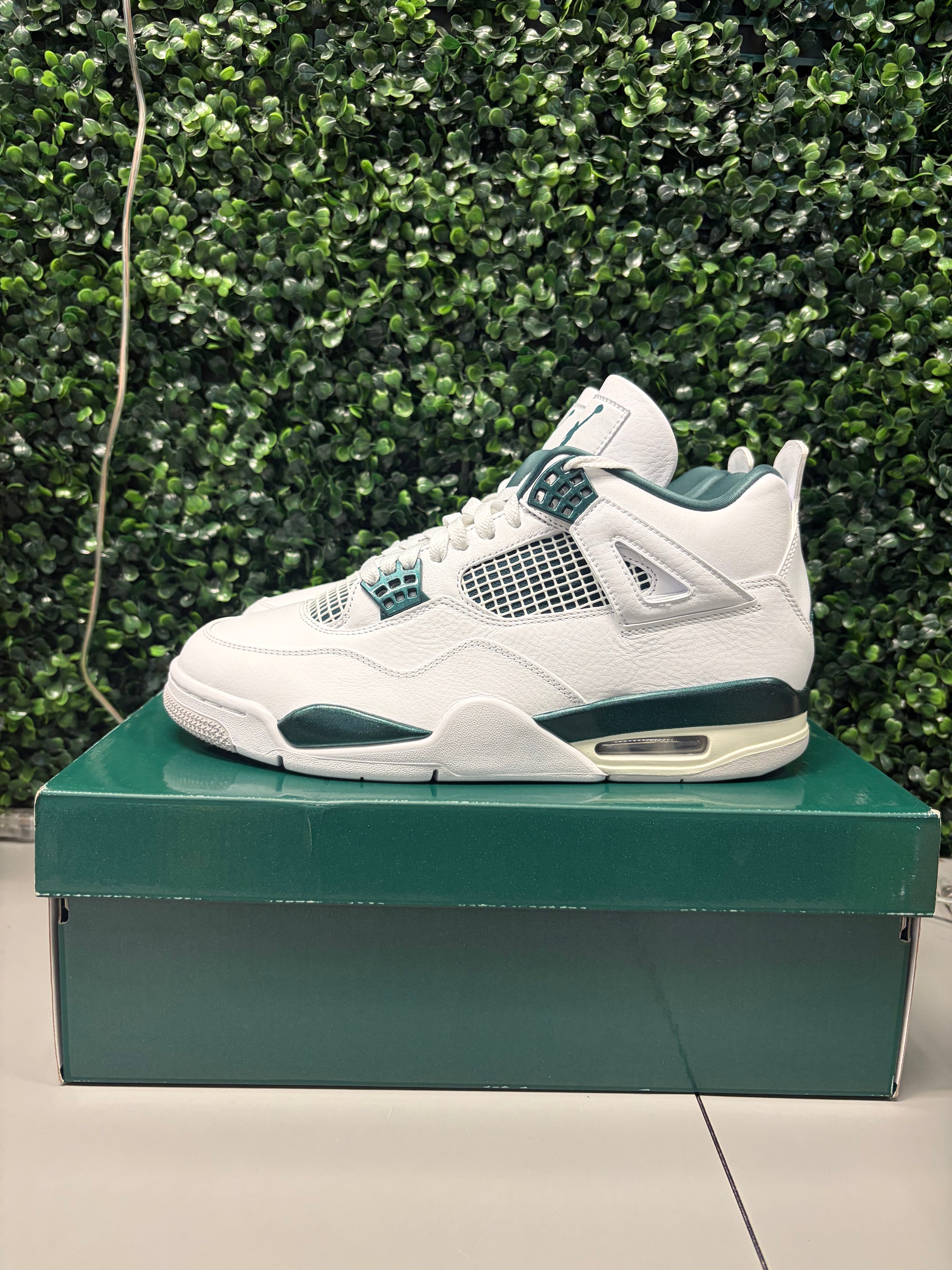 Jordan 4 Retro "Oxidized Green" Size 10 Preowned