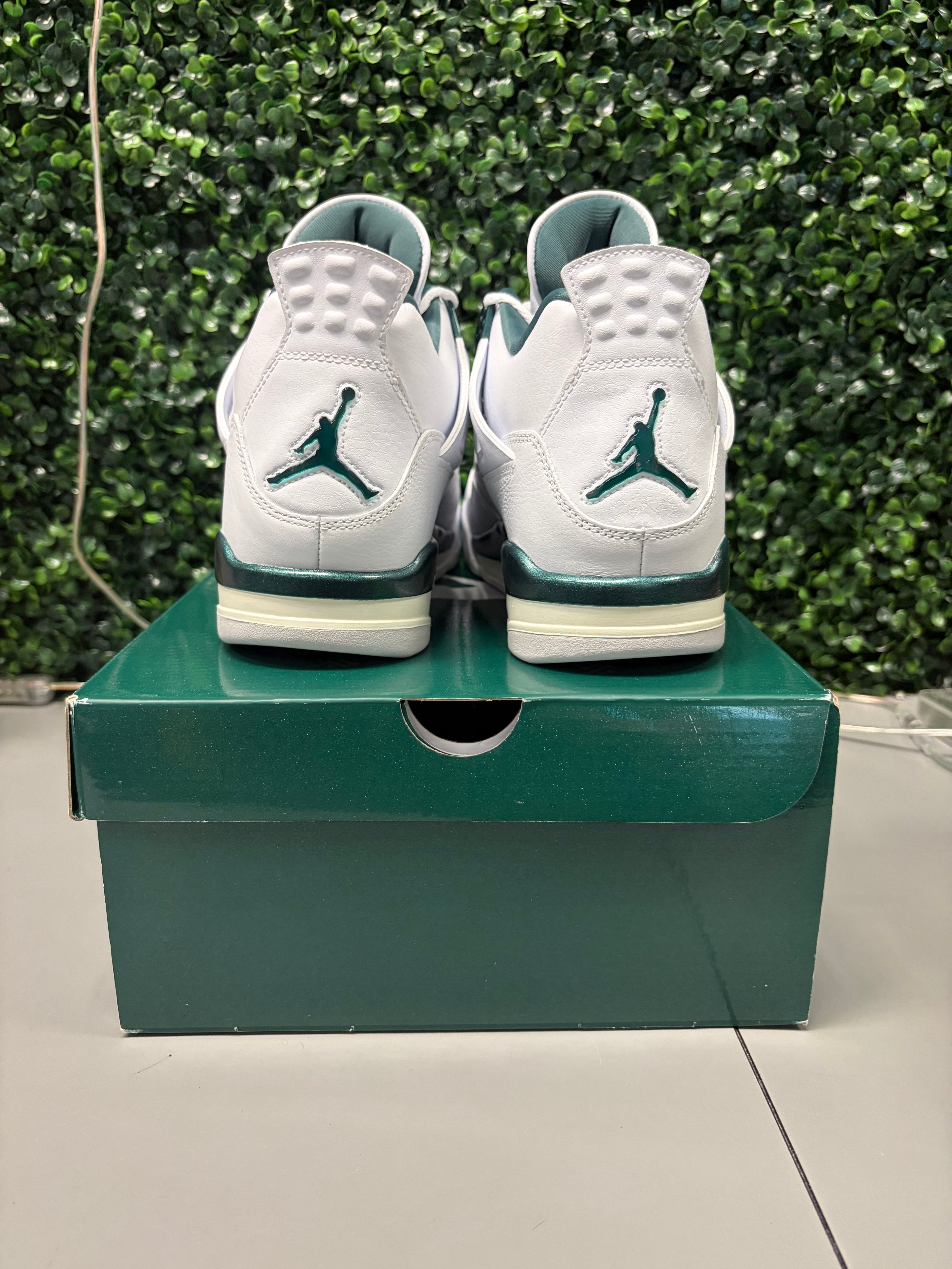 Jordan 4 Retro "Oxidized Green" Size 10 Preowned