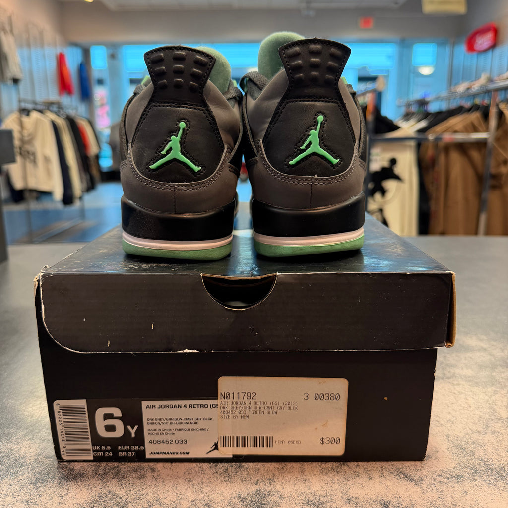 Air Jordan 4 Retro (GS) "Green Glow" Size 6Y Preowned