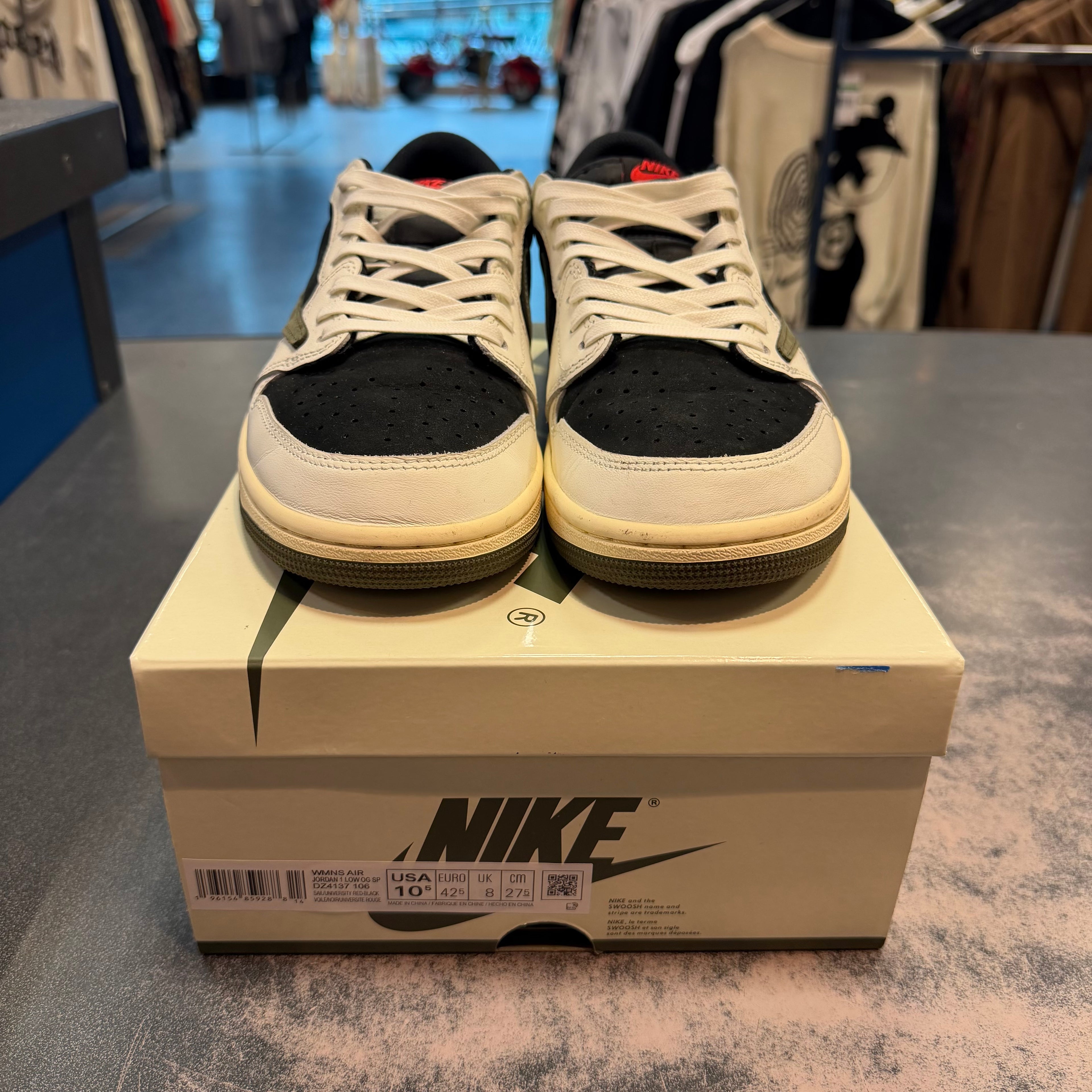 Jordan 1 Retro Low OG SP Travis Scott Olive (Women's) Preowned
