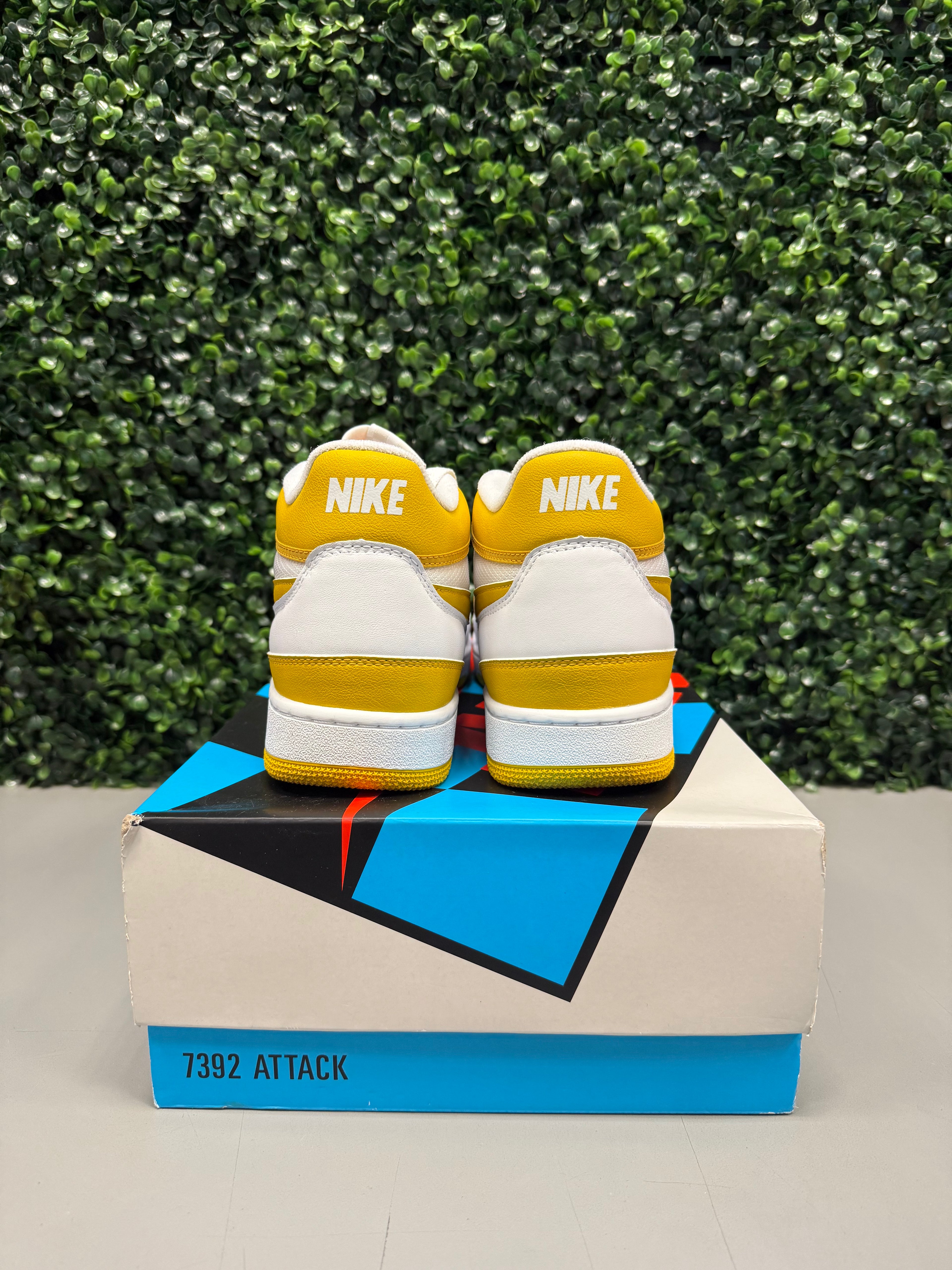 Nike Mac Attack QS SP "Lemon Venom" Size 11 Preowned