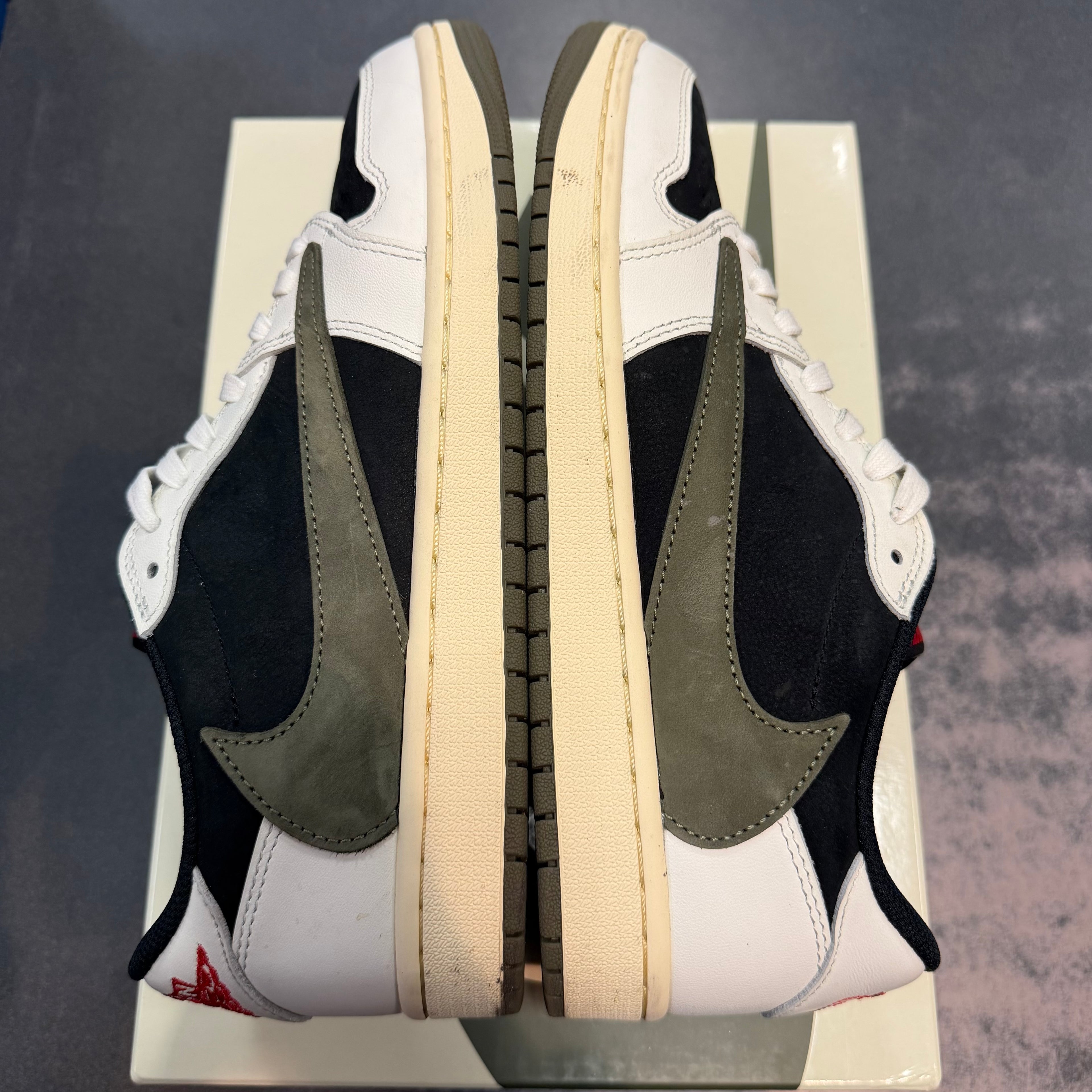 Jordan 1 Retro Low OG SP Travis Scott Olive (Women's) Preowned
