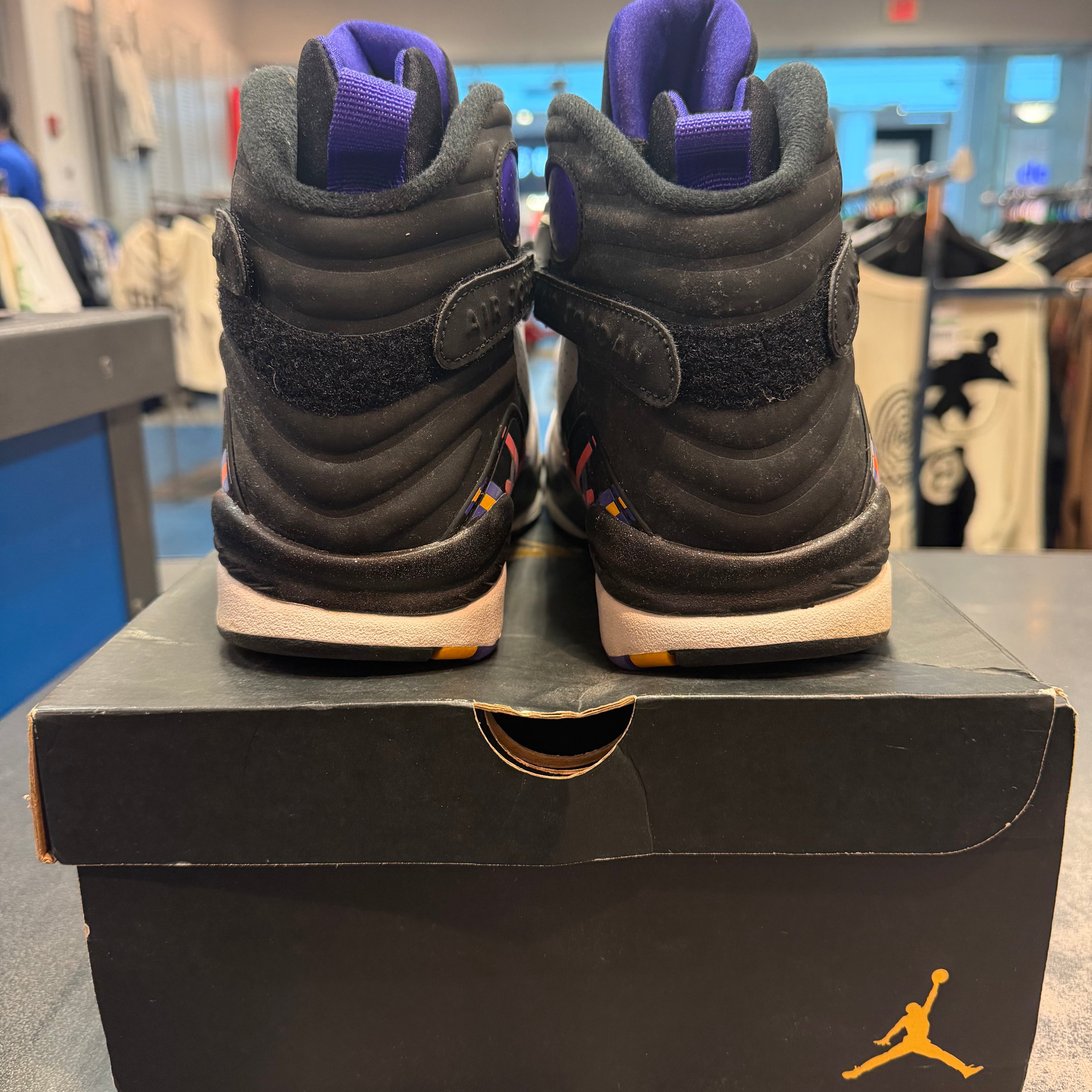 Jordan 8 Retro Three Peat Preowned