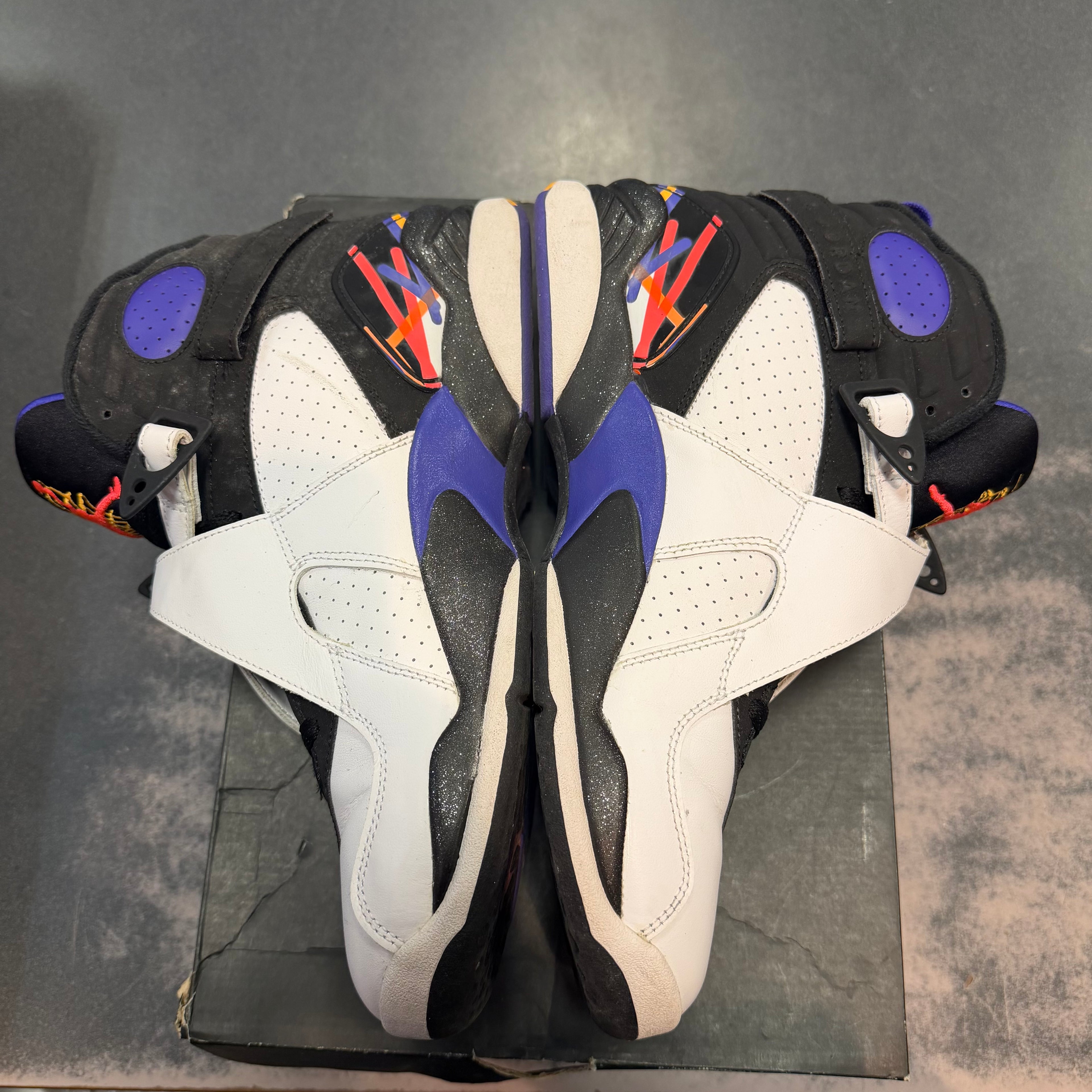 Jordan 8 Retro Three Peat Preowned