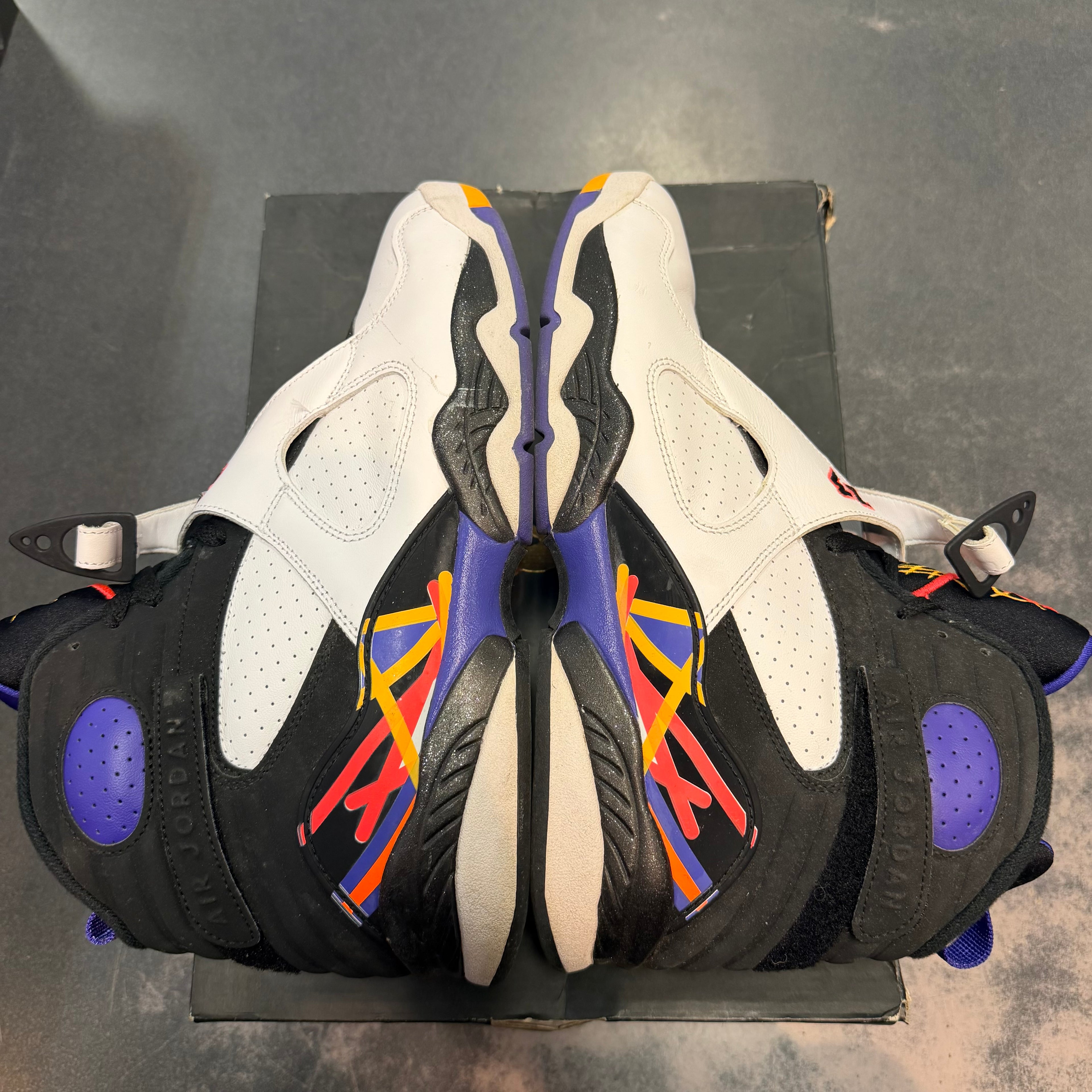 Jordan 8 Retro Three Peat Preowned