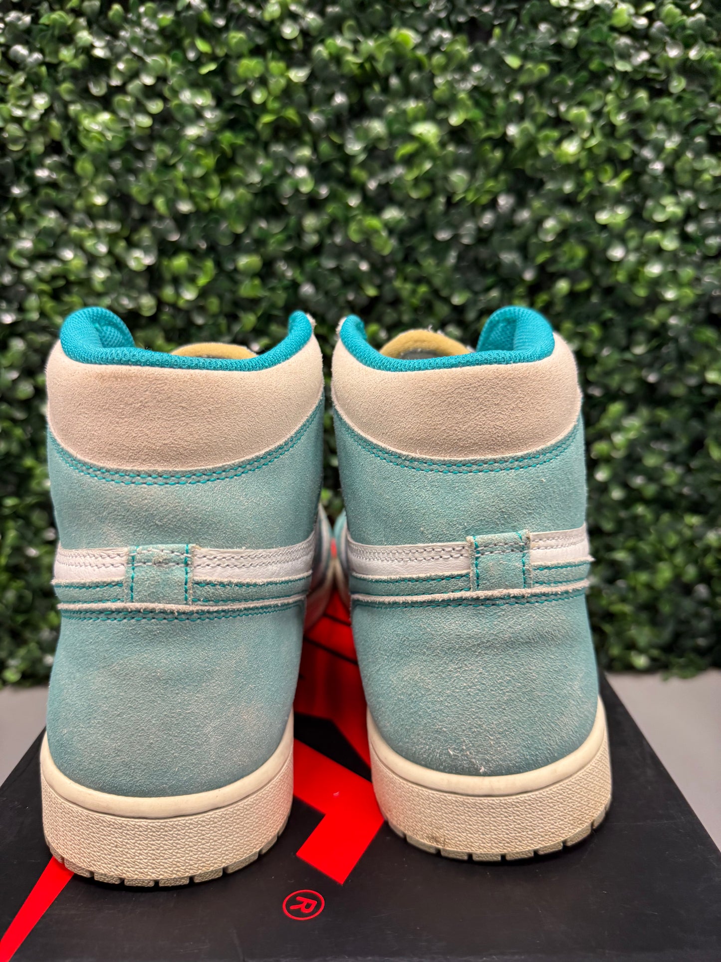 Jordan 1 High "Turbo Green" Size 12 Preowned