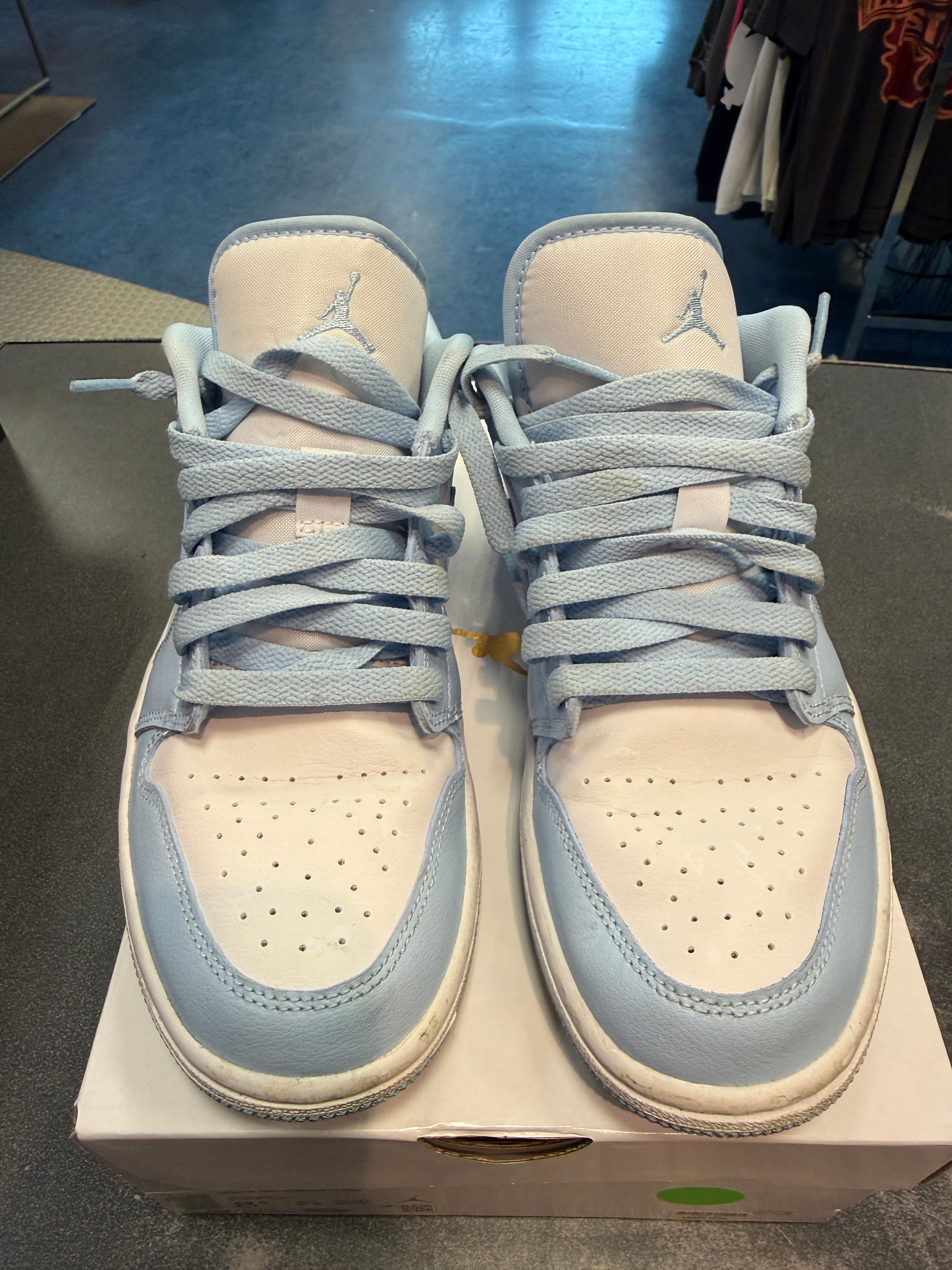 Jordan 1 Low White Ice Blue Size 8.5W Preowned