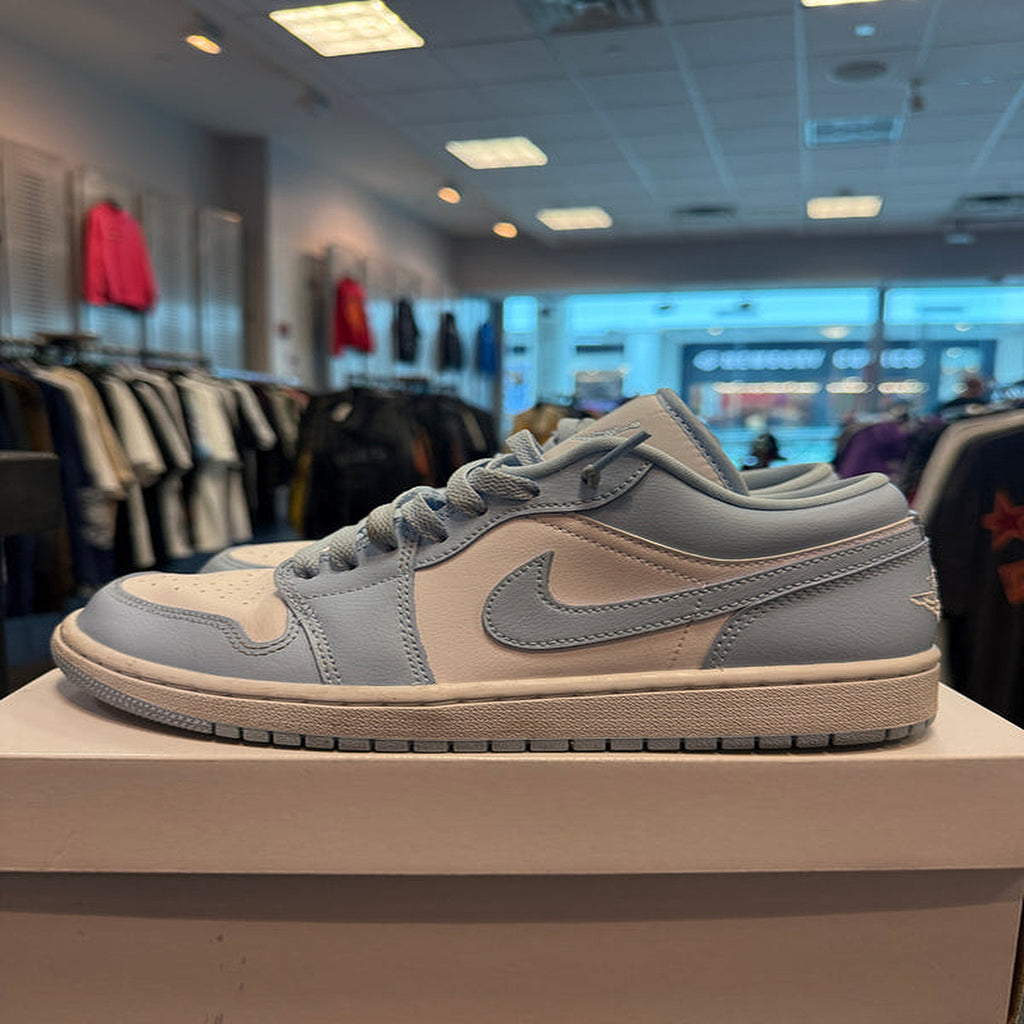 Jordan 1 Low White Ice Blue Size 8.5W Preowned