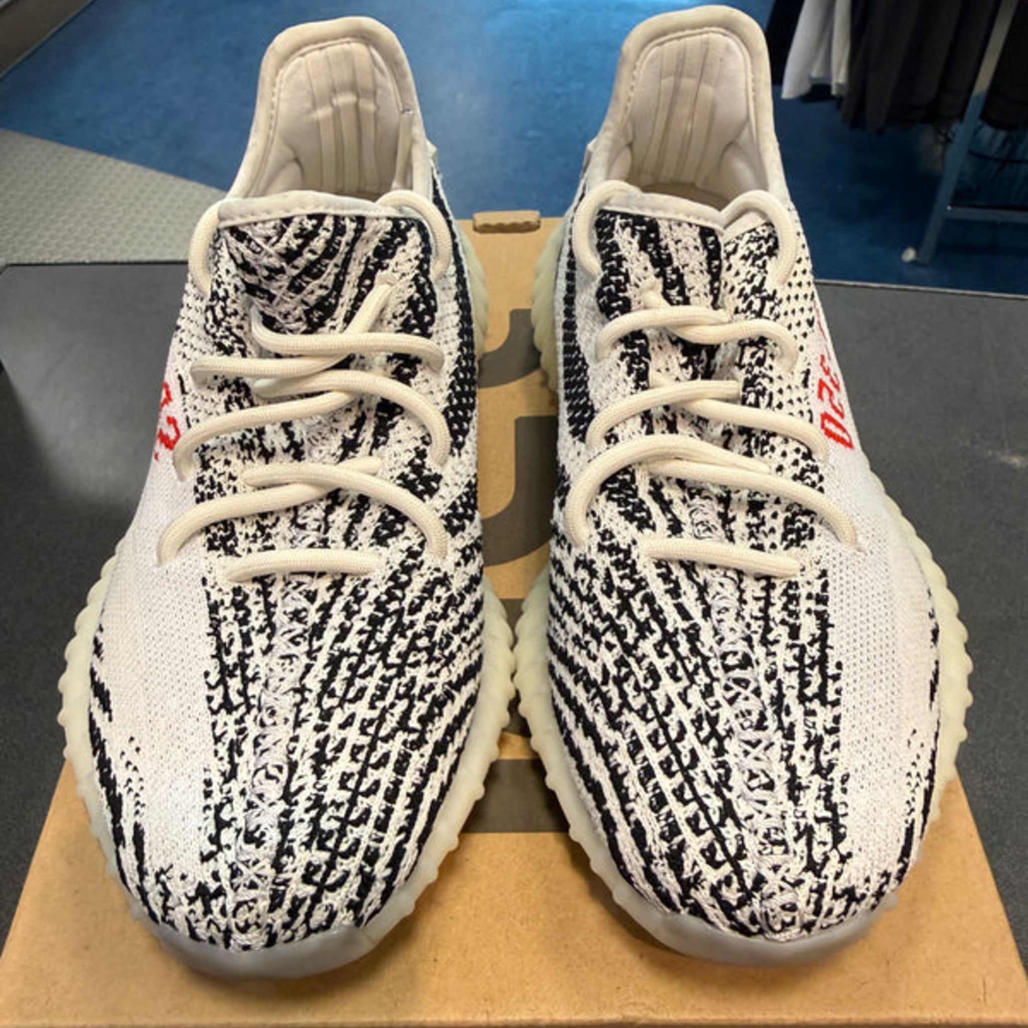 Adidas Yeezy Boost 350 V2 Zebra Size 7.5M Preowned