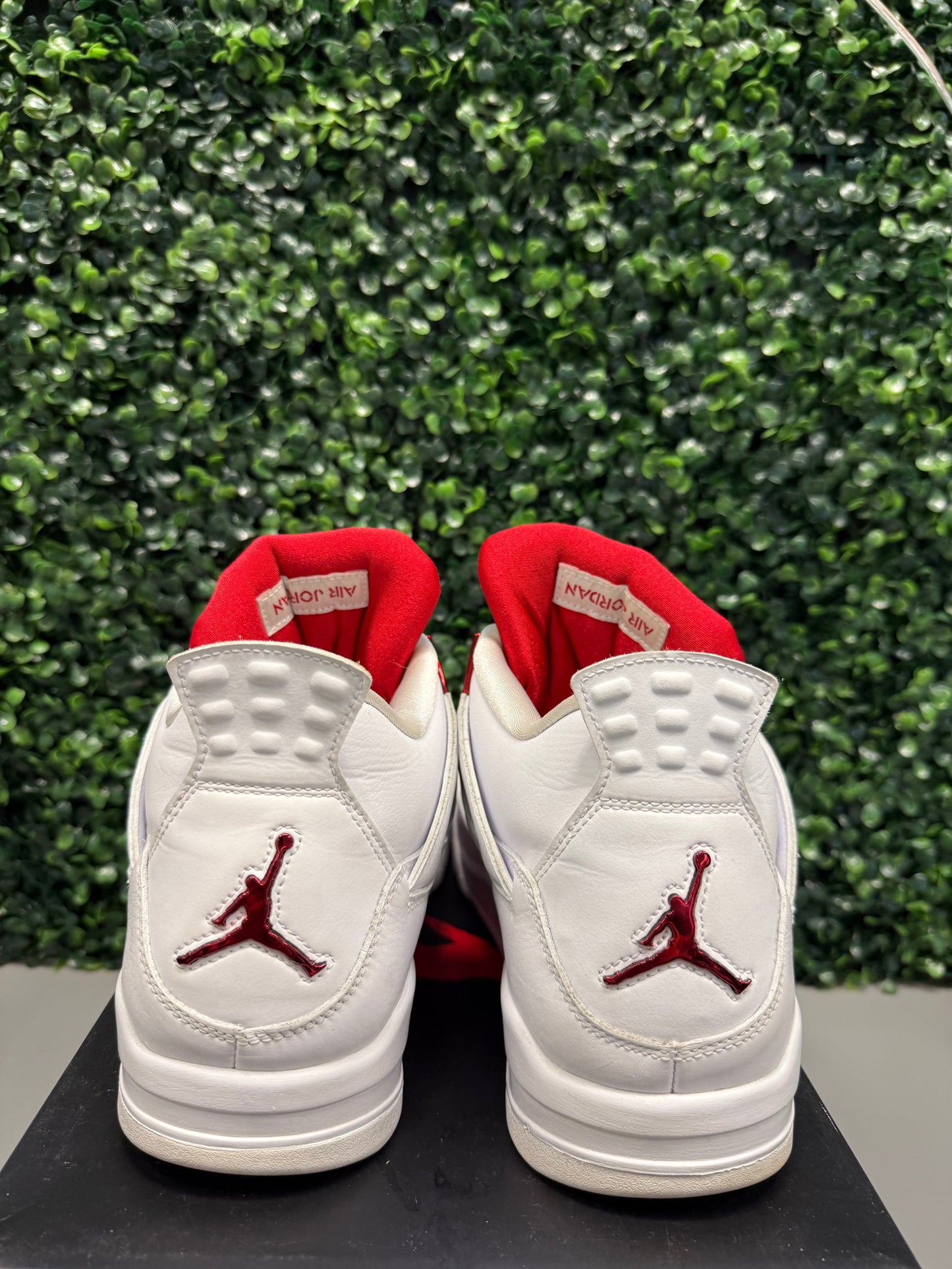 Jordan 4 "Metallic Red" Size 13 Preowned