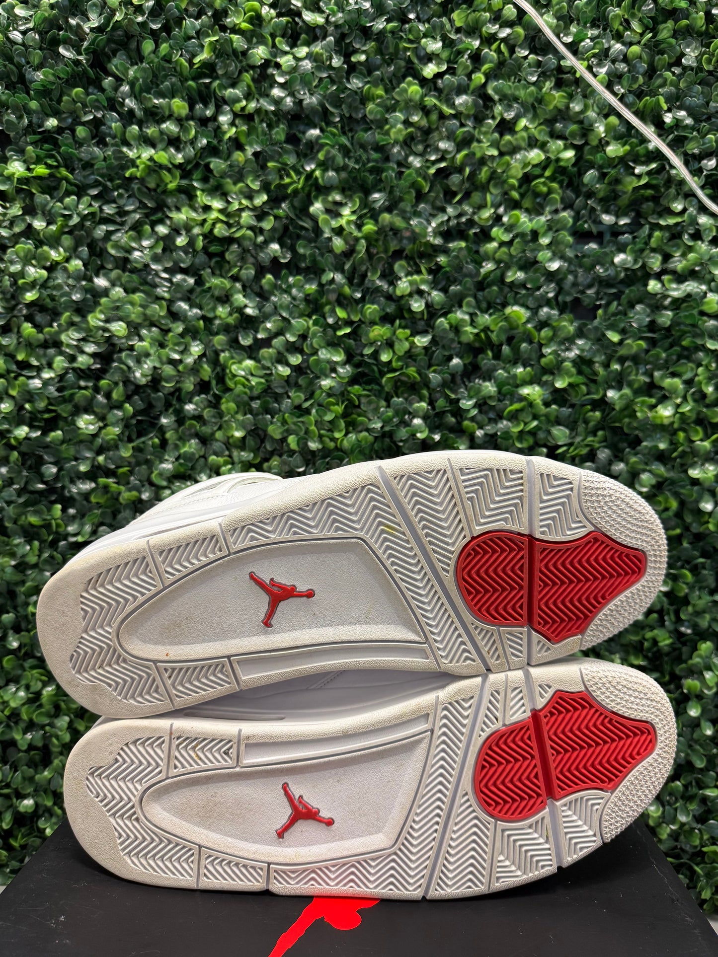Jordan 4 "Metallic Red" Size 13 Preowned