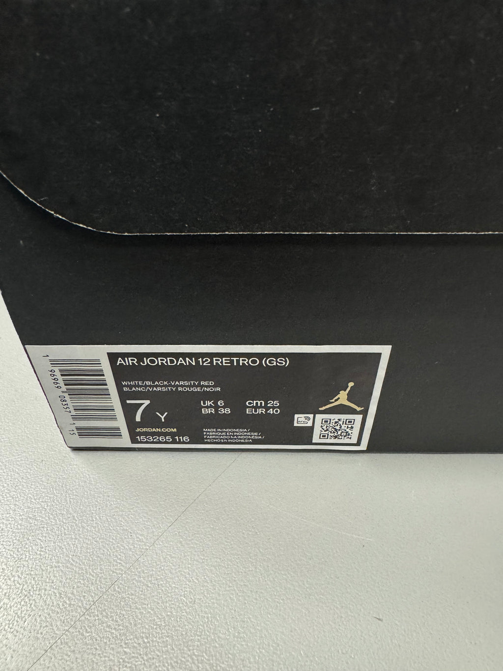 Jordan 6 "Carmine" Size 7Y Preowned