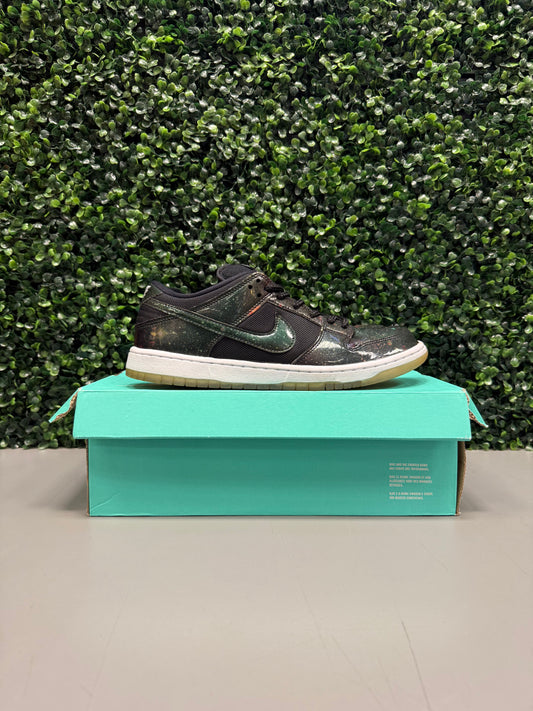 Nike SB Dunk Low "420 Intergalactic" Size 10.5 Preowned