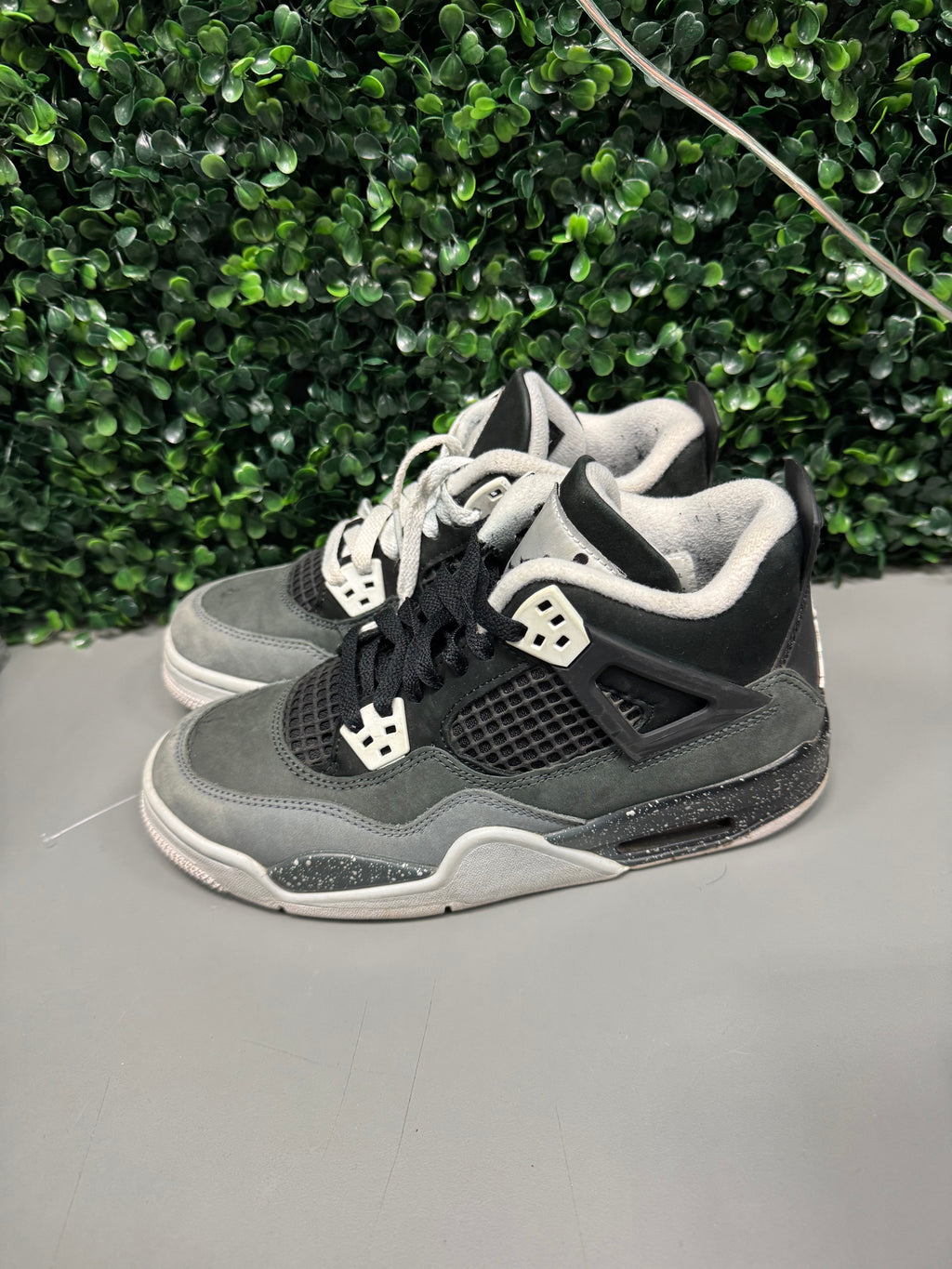 Jordan 4 "Fear" Size 5.5 Preowned